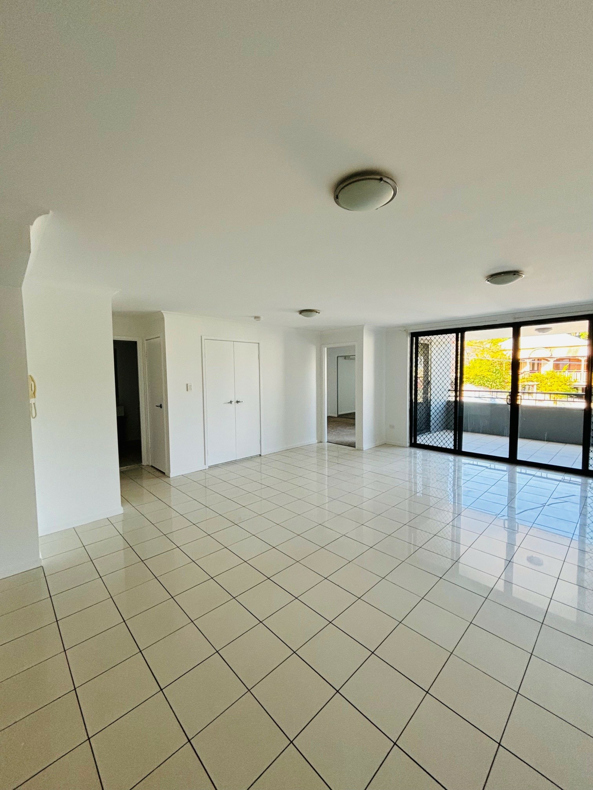 9/8 Catherine Street, WOOLLOONGABBA