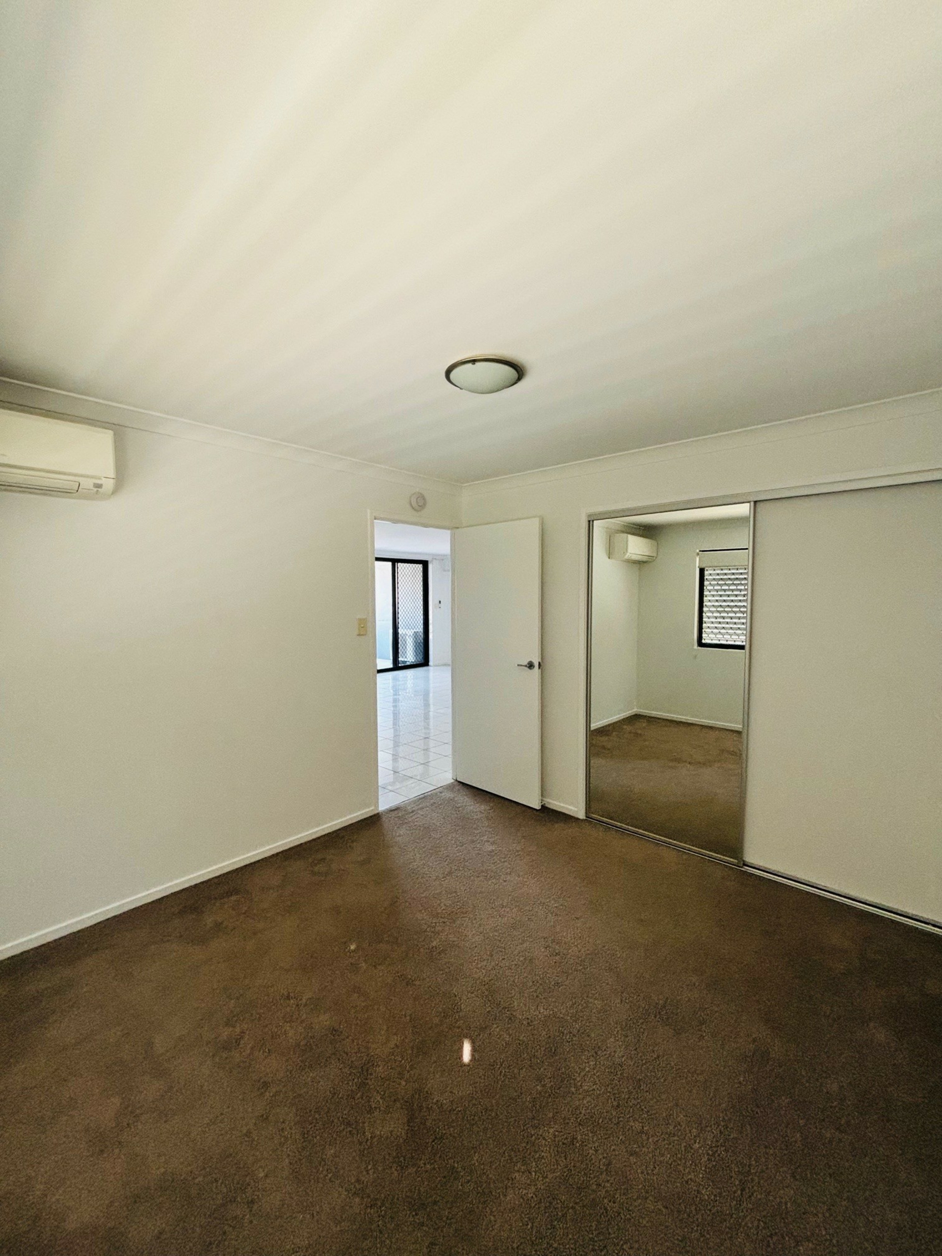 9/8 Catherine Street, WOOLLOONGABBA