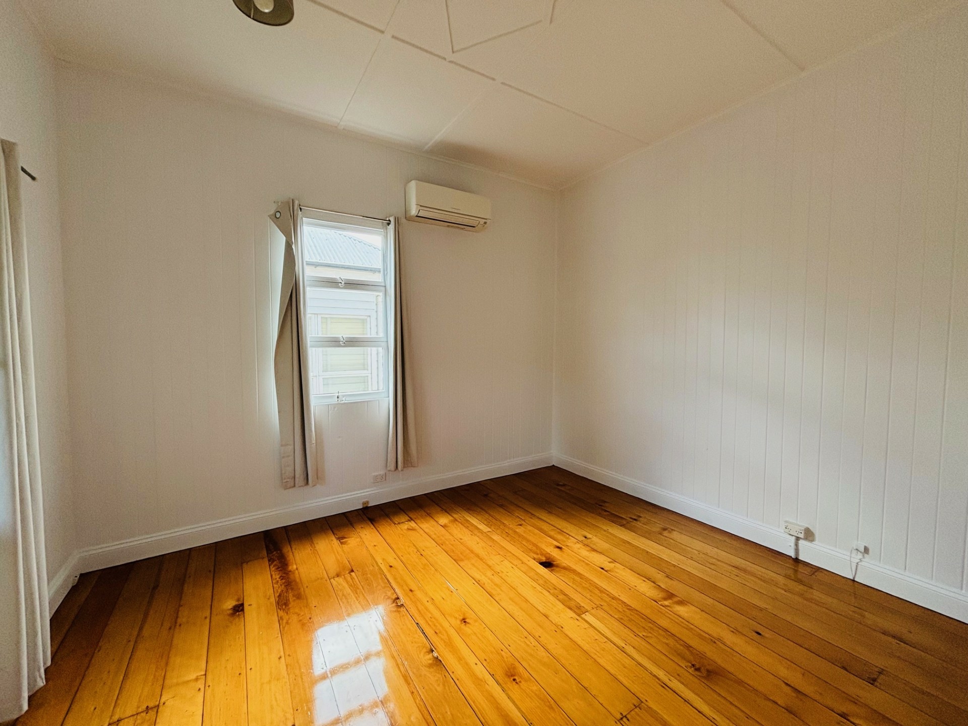 19 Howie Street, CLAYFIELD