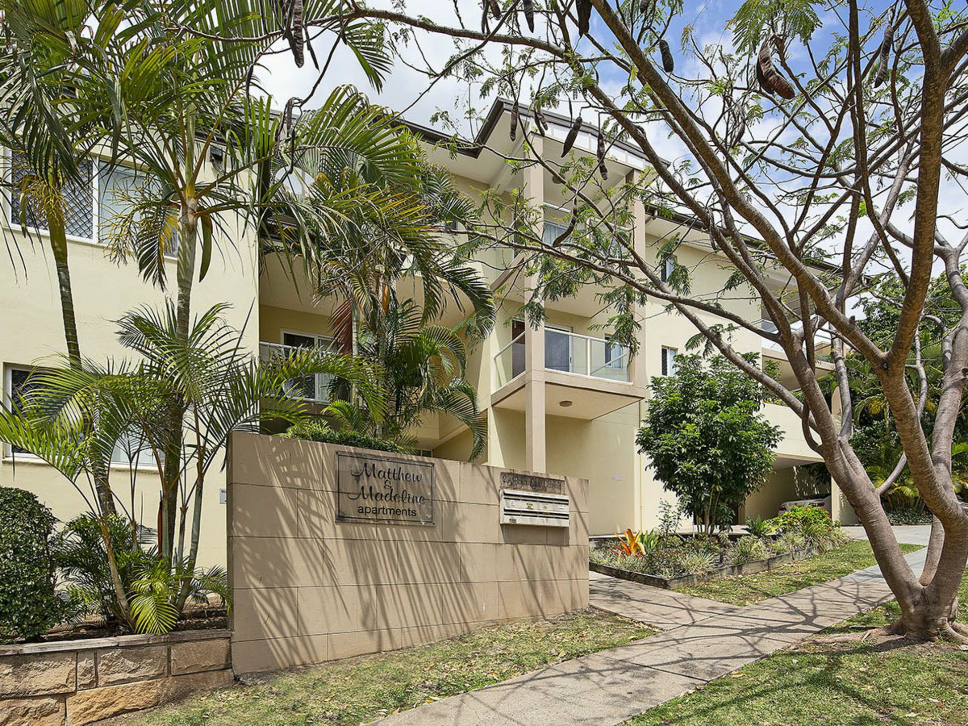 4 /2a Barlow Street, CLAYFIELD