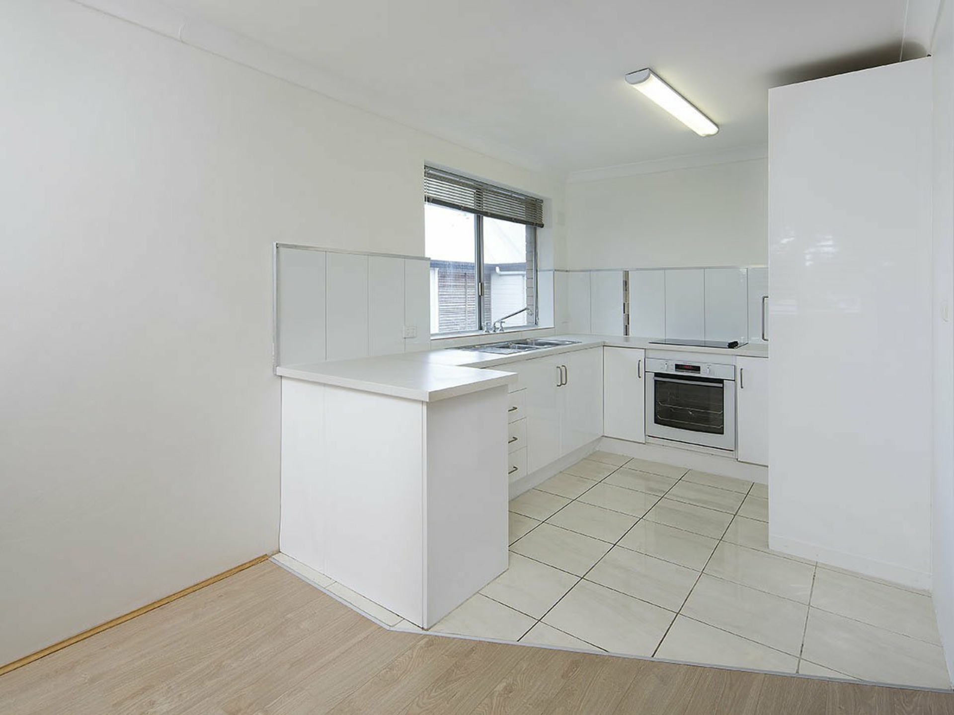 6/22 Wooloowin Avenue, WOOLOOWIN