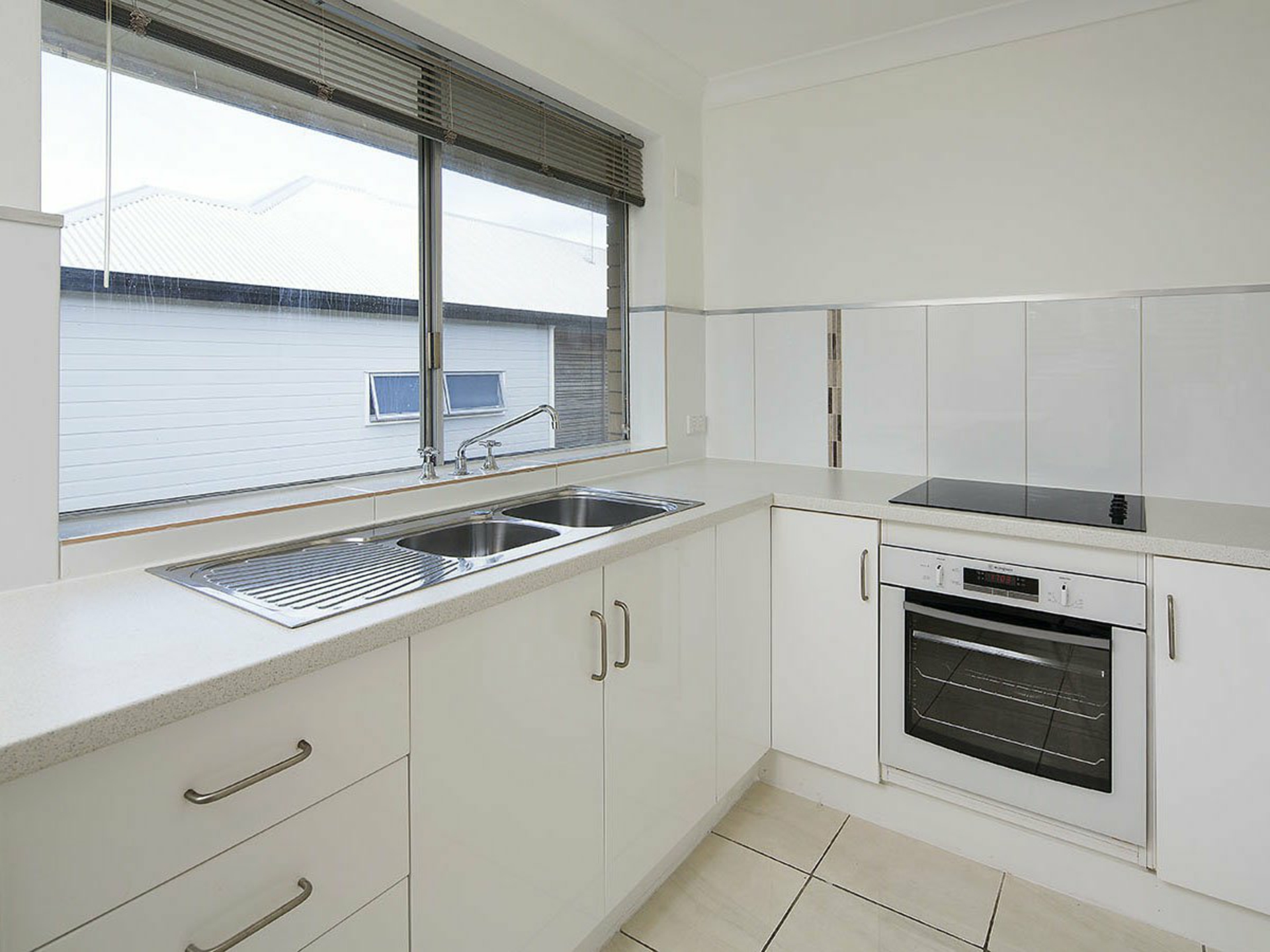 6/22 Wooloowin Avenue, WOOLOOWIN
