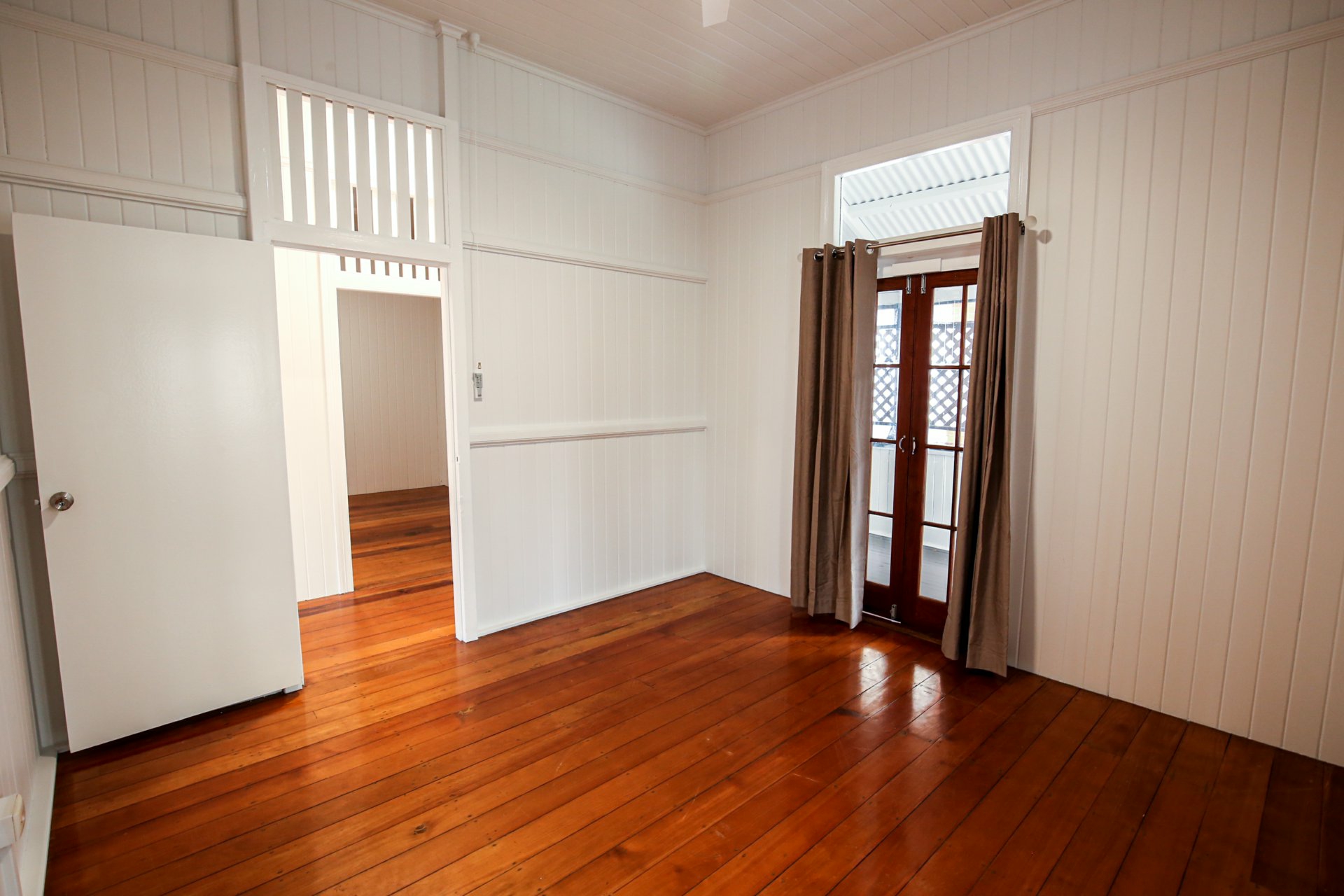 492 Kingsford Smith Drive, HAMILTON