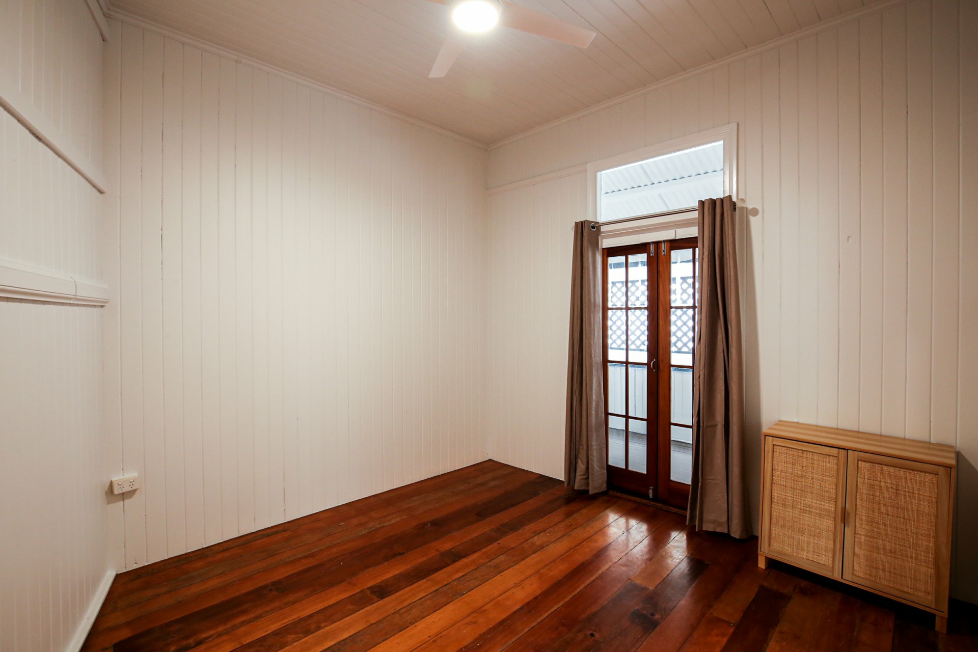 492 Kingsford Smith Drive, HAMILTON