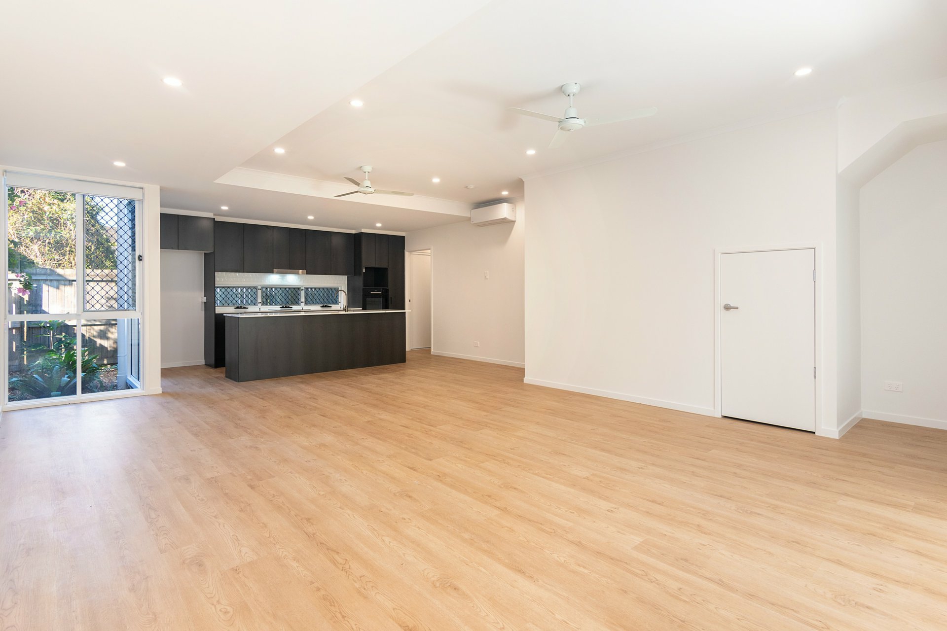 2 158 Allen Street, HAMILTON