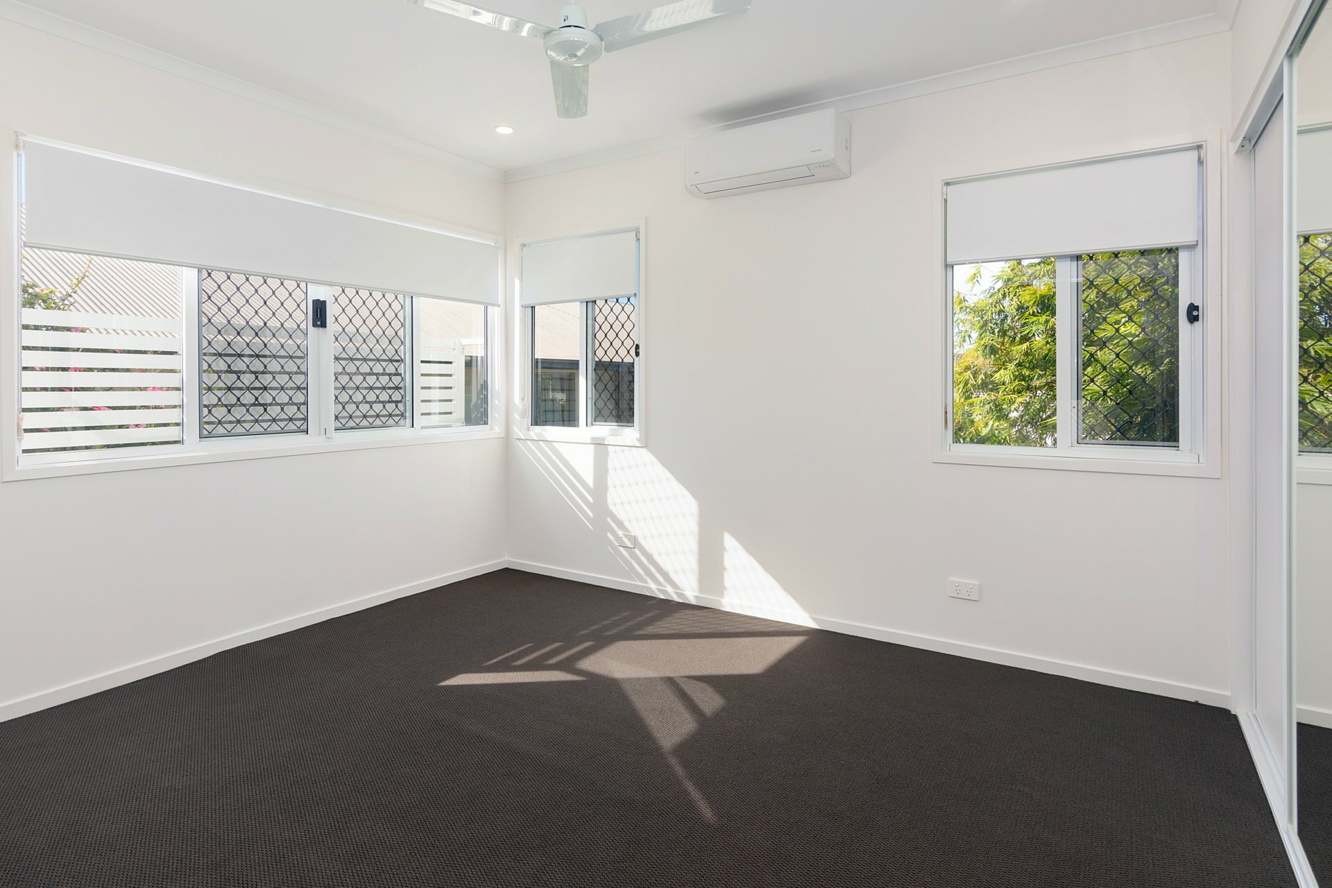 2 158 Allen Street, HAMILTON