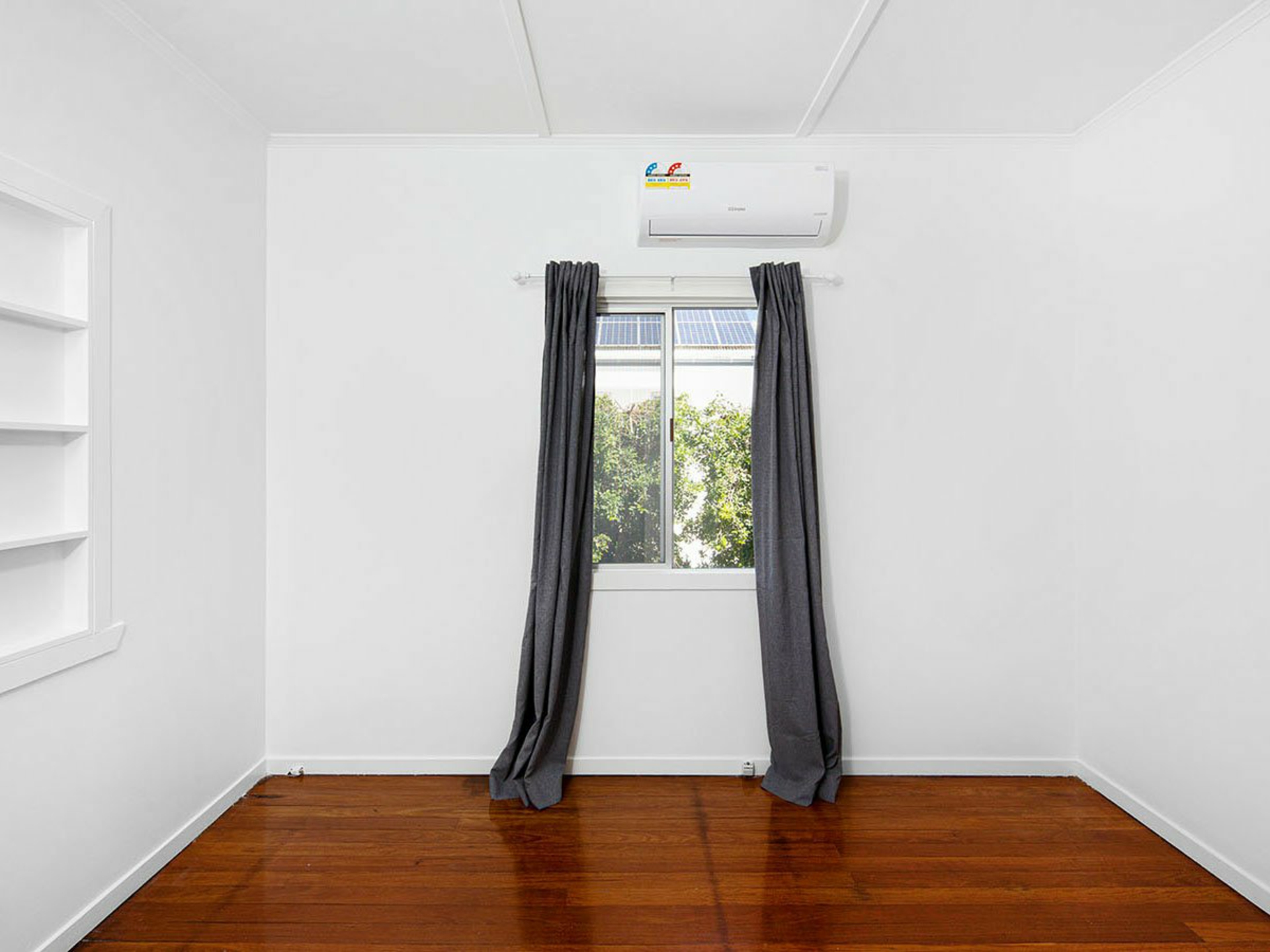 83 Pring Street — photo 10 of 13