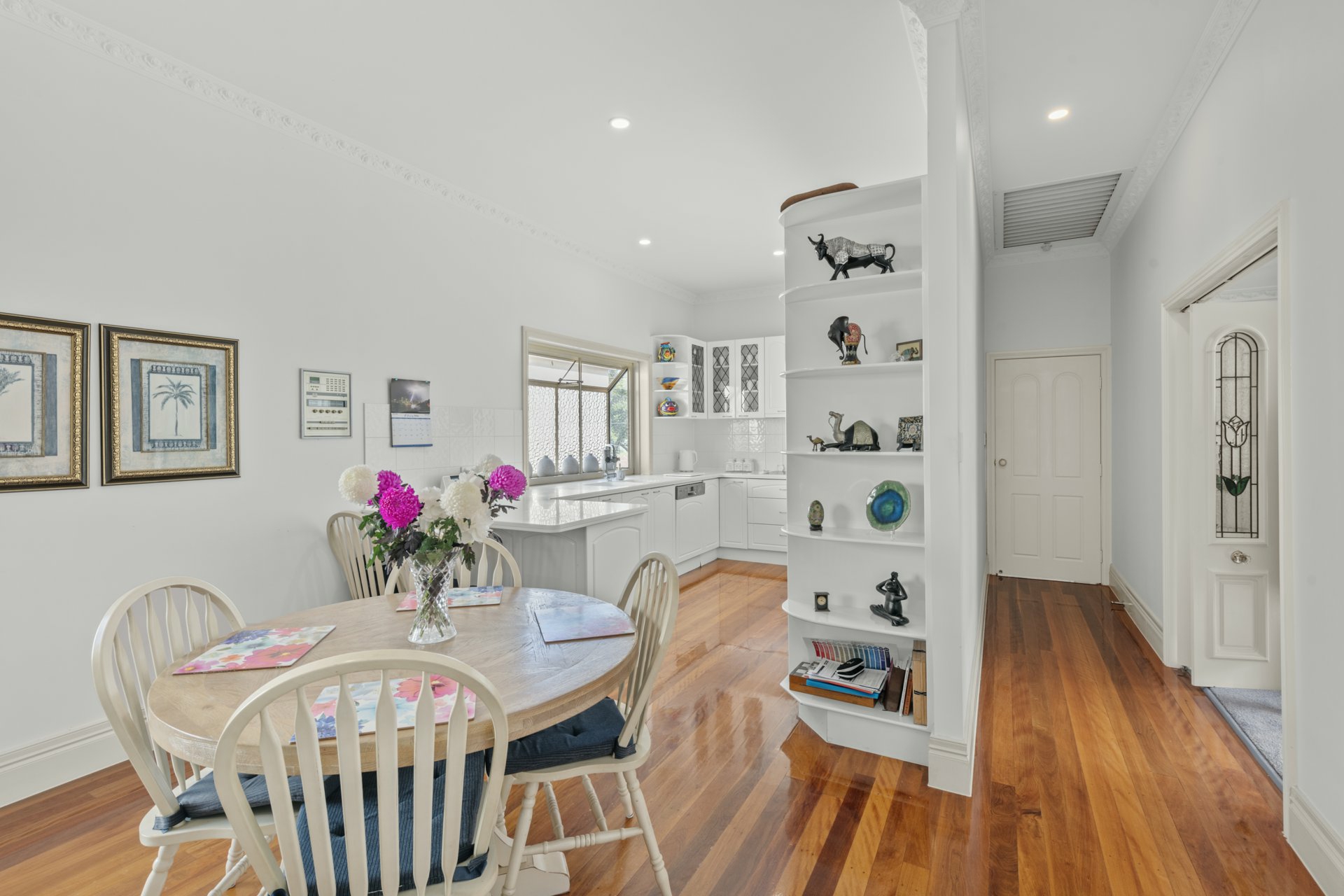27 Pringle Street — photo 3 of 17