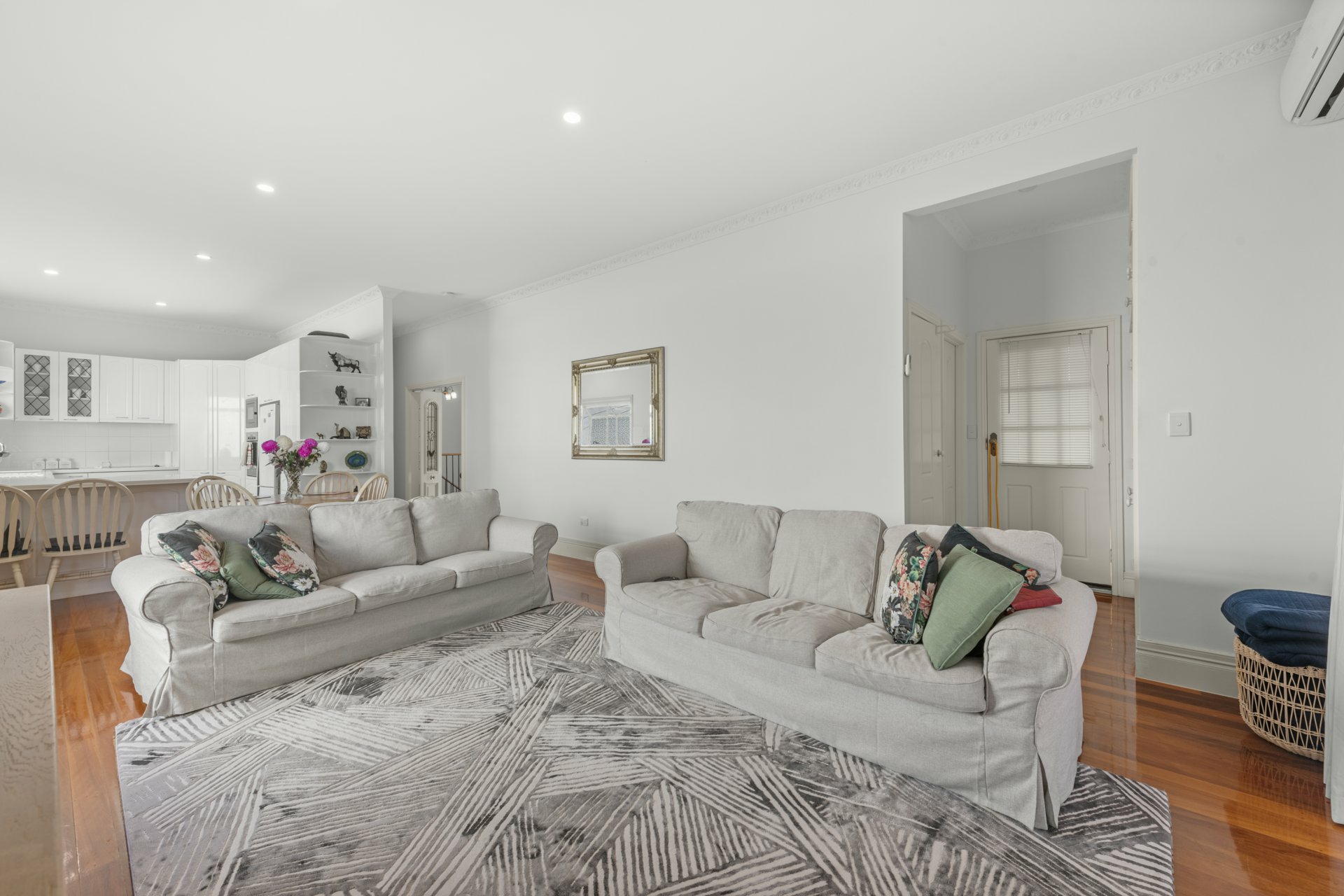 27 Pringle Street — photo 5 of 17