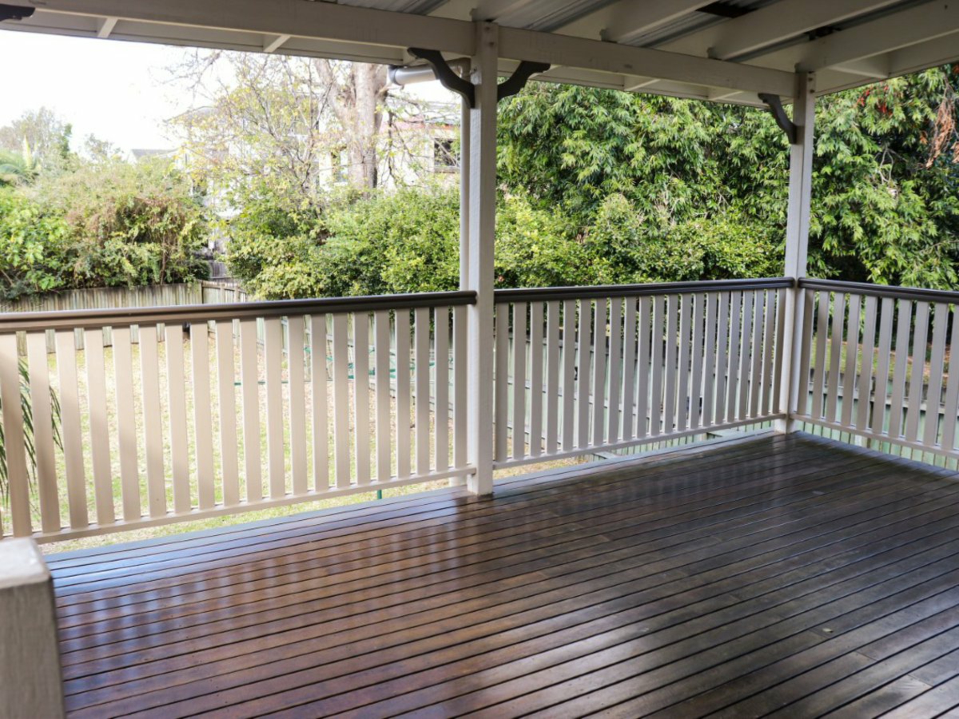 909 Sandgate Road — photo 9 of 12