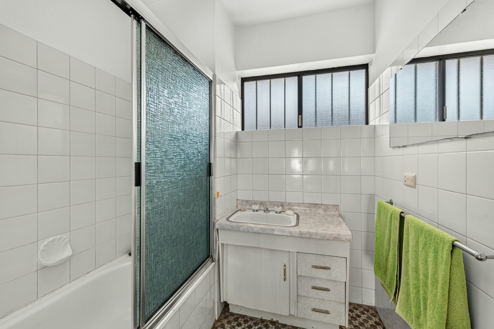 3/79 Beatrice Terrace — photo 8 of 15
