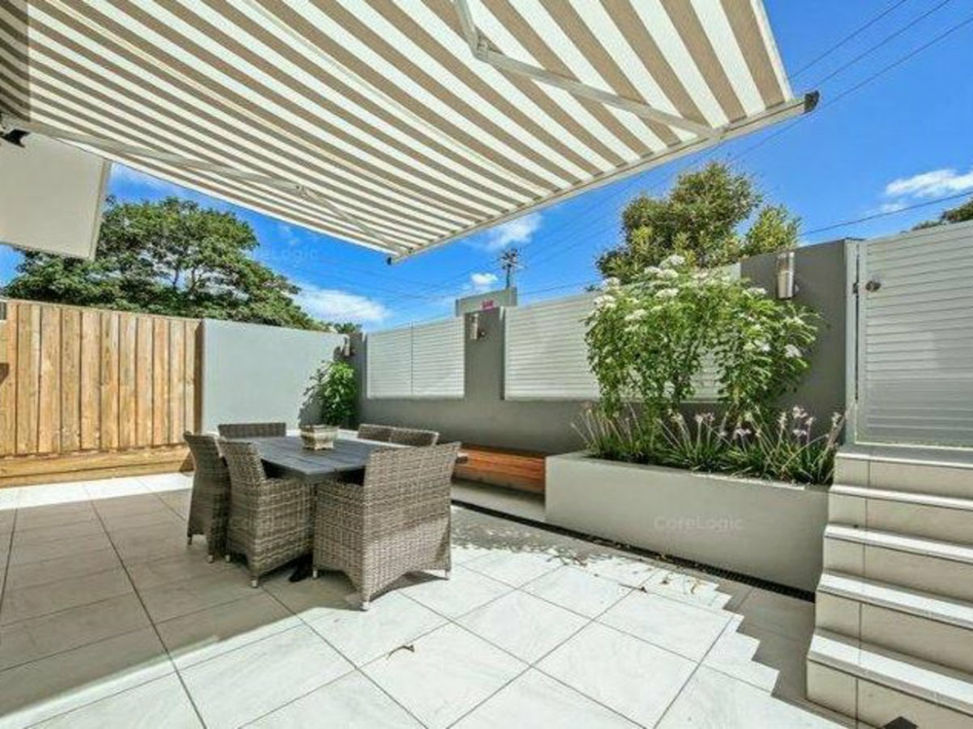 2/23 Waratah Street — photo 5 of 5