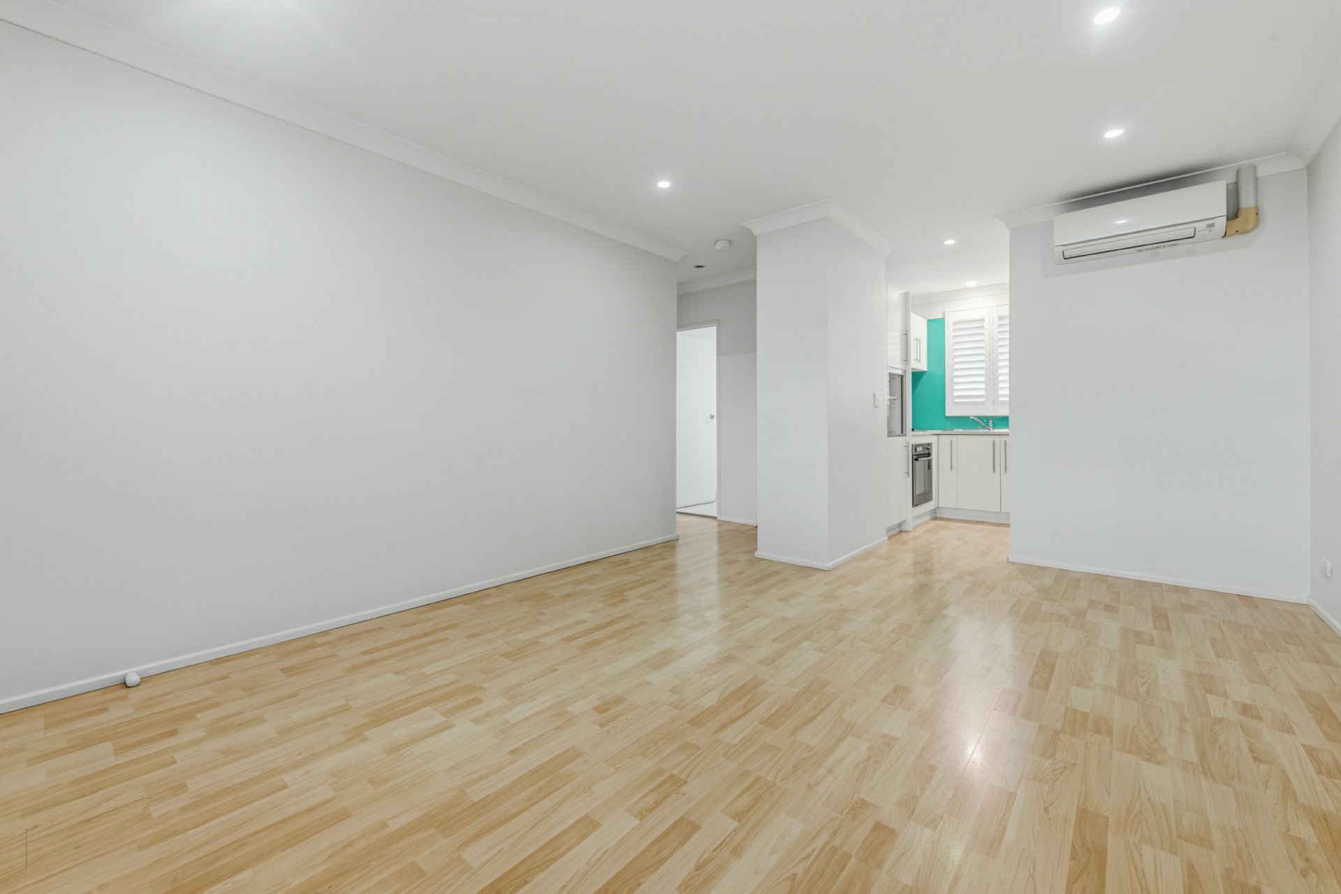 4/53 Alma Road — photo 3 of 13