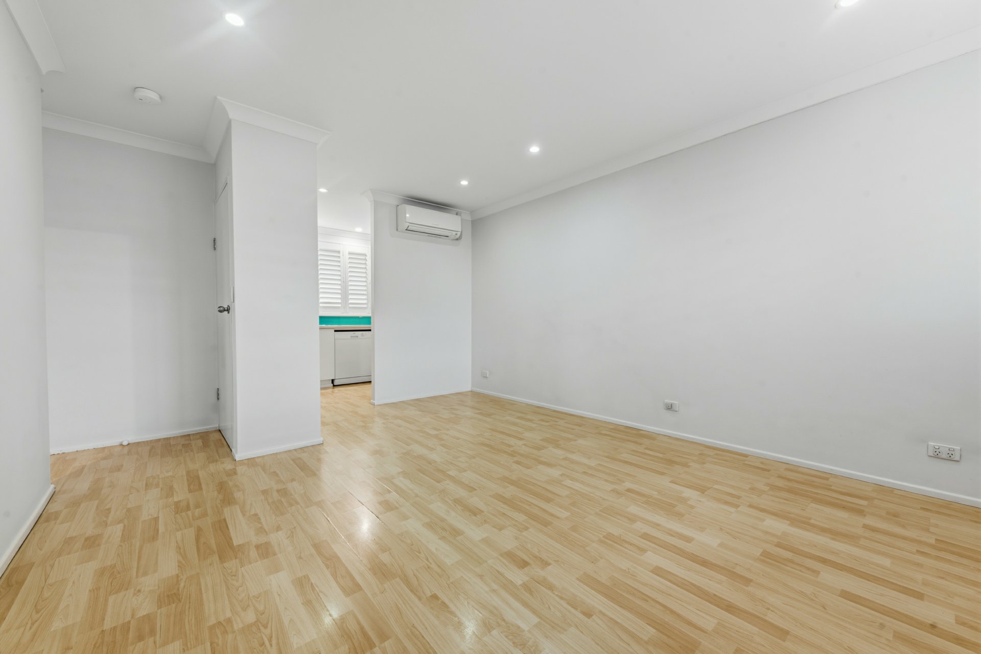 4/53 Alma Road — photo 4 of 13