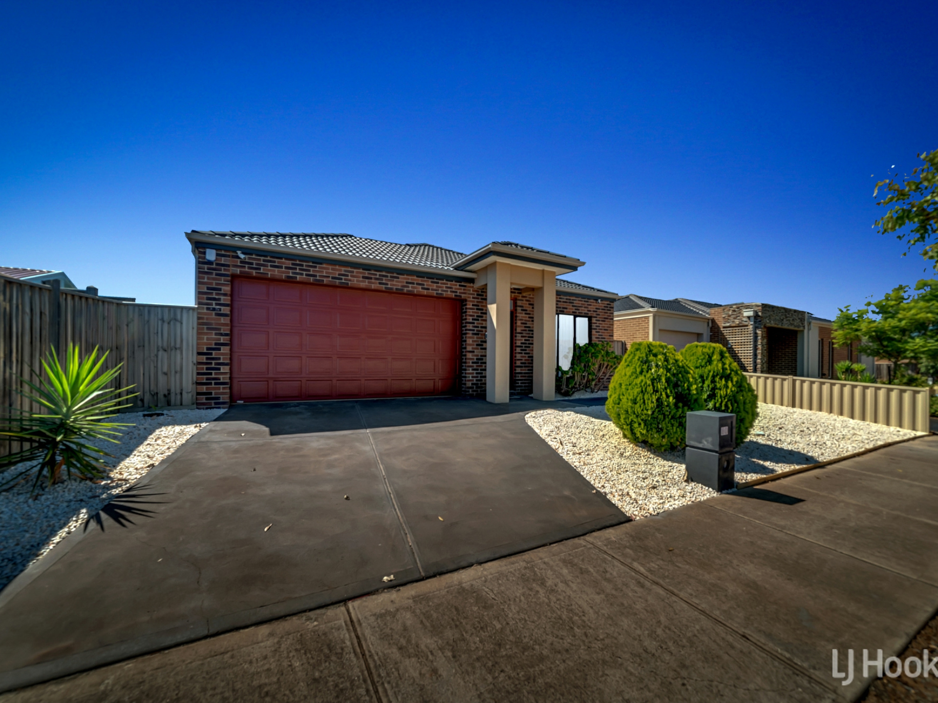 30 Turpentine Road, Brookfield