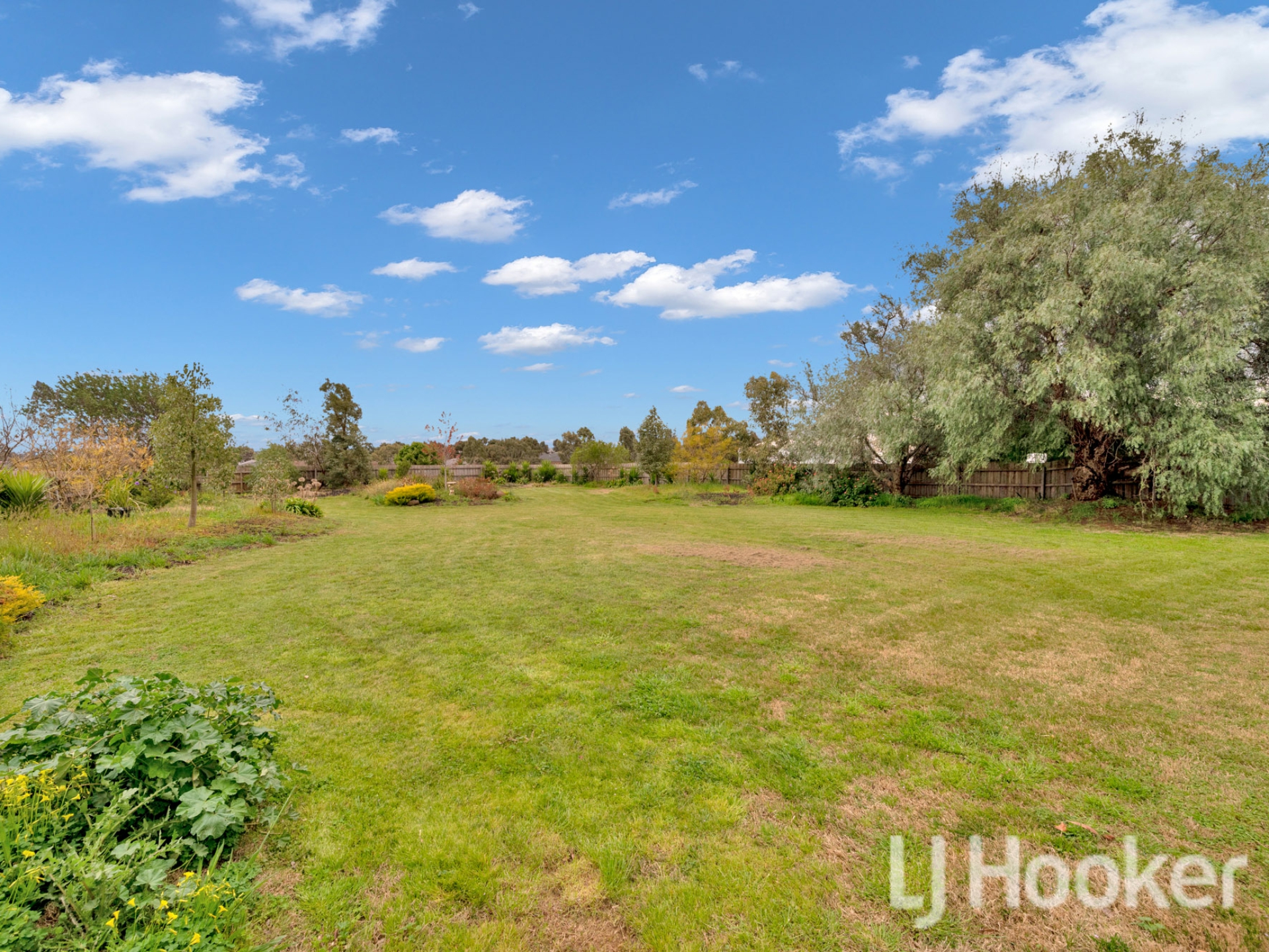 20 Maplewood Close, BROOKFIELD