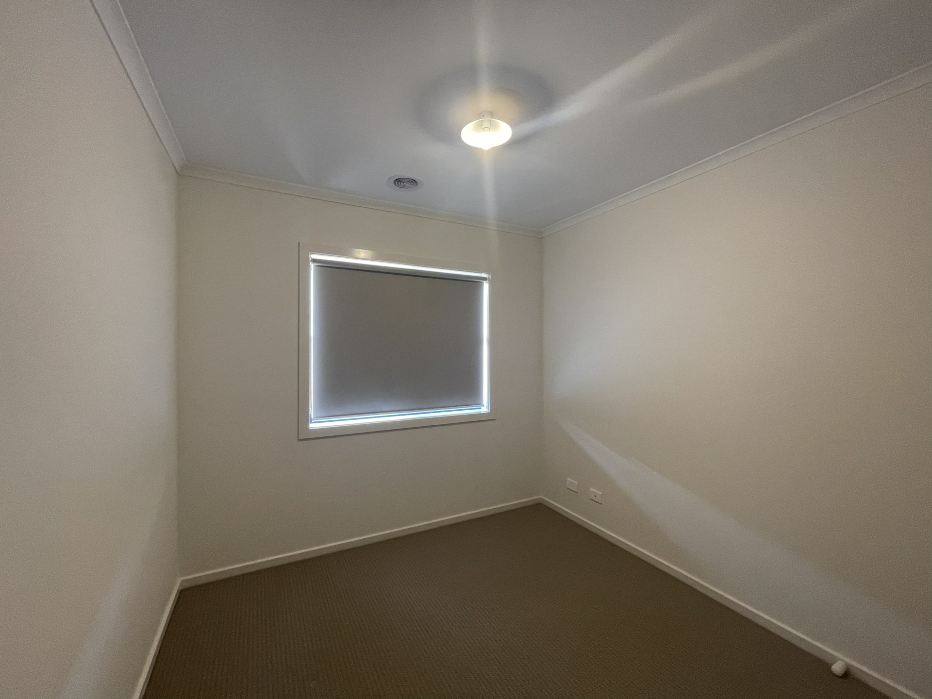 20 Restful Way, ROCKBANK