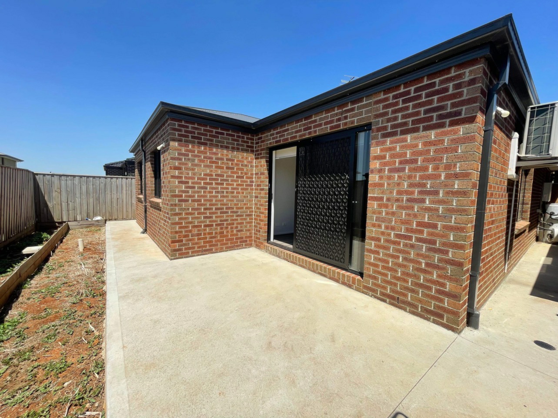 20 Restful Way, ROCKBANK