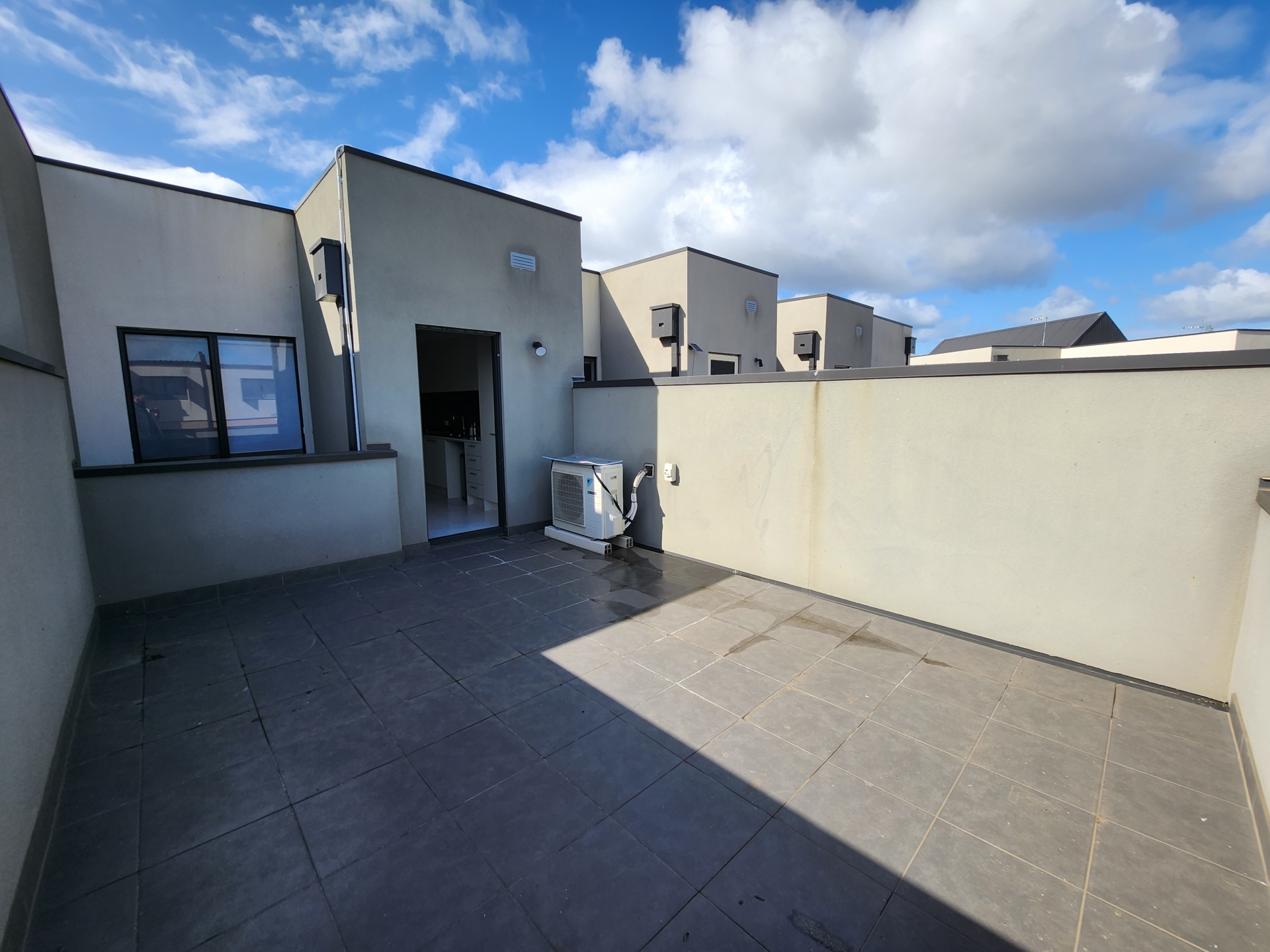 30 Queen Circuit, SUNSHINE