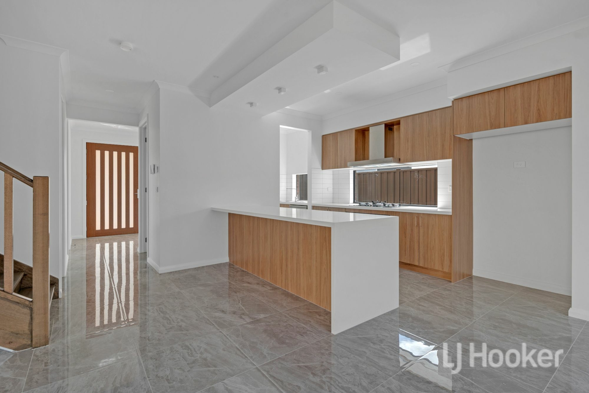 3 gamesley street — photo 2 of 11
