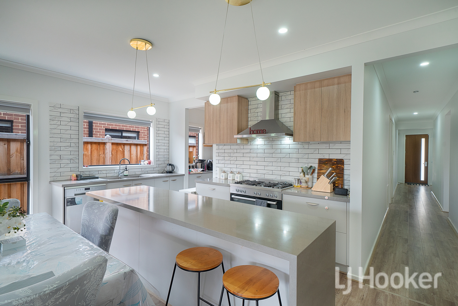 68 Waterbird Circuit, WEIR VIEWS
