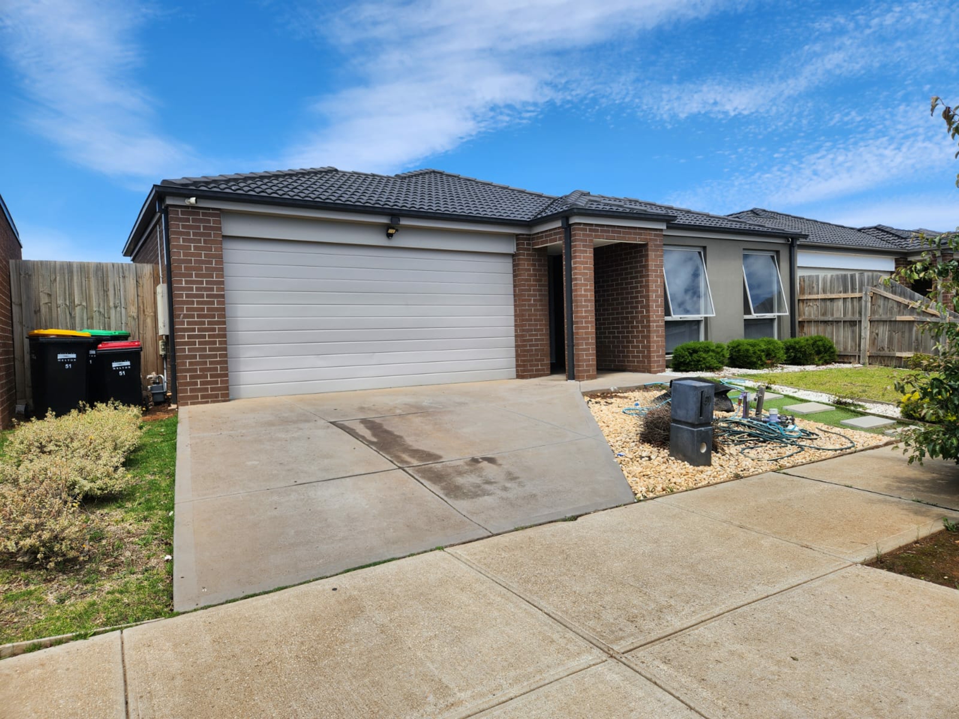 51 Toolern Waters Drive, WEIR VIEWS