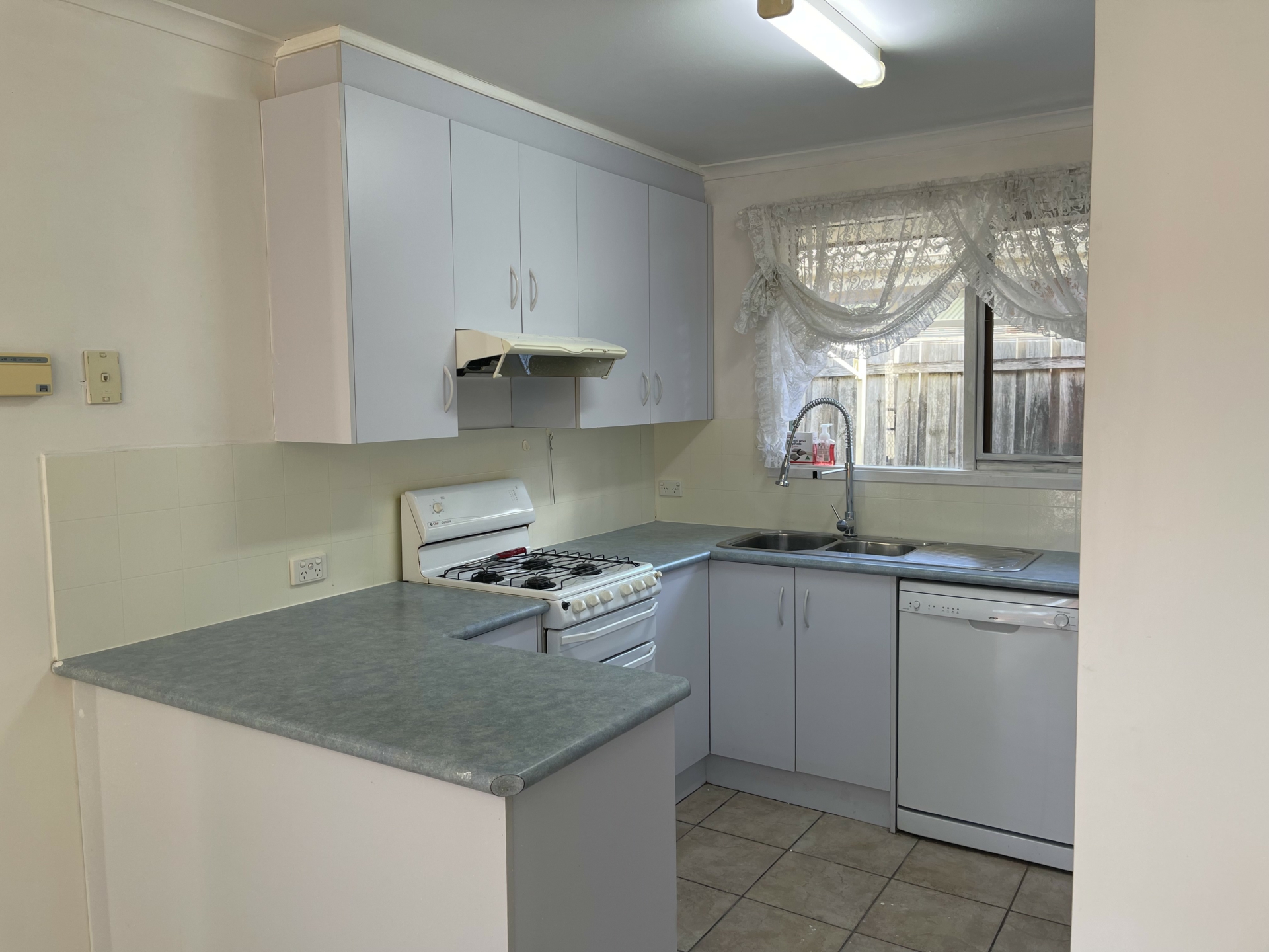 63 Grace Street — photo 7 of 8