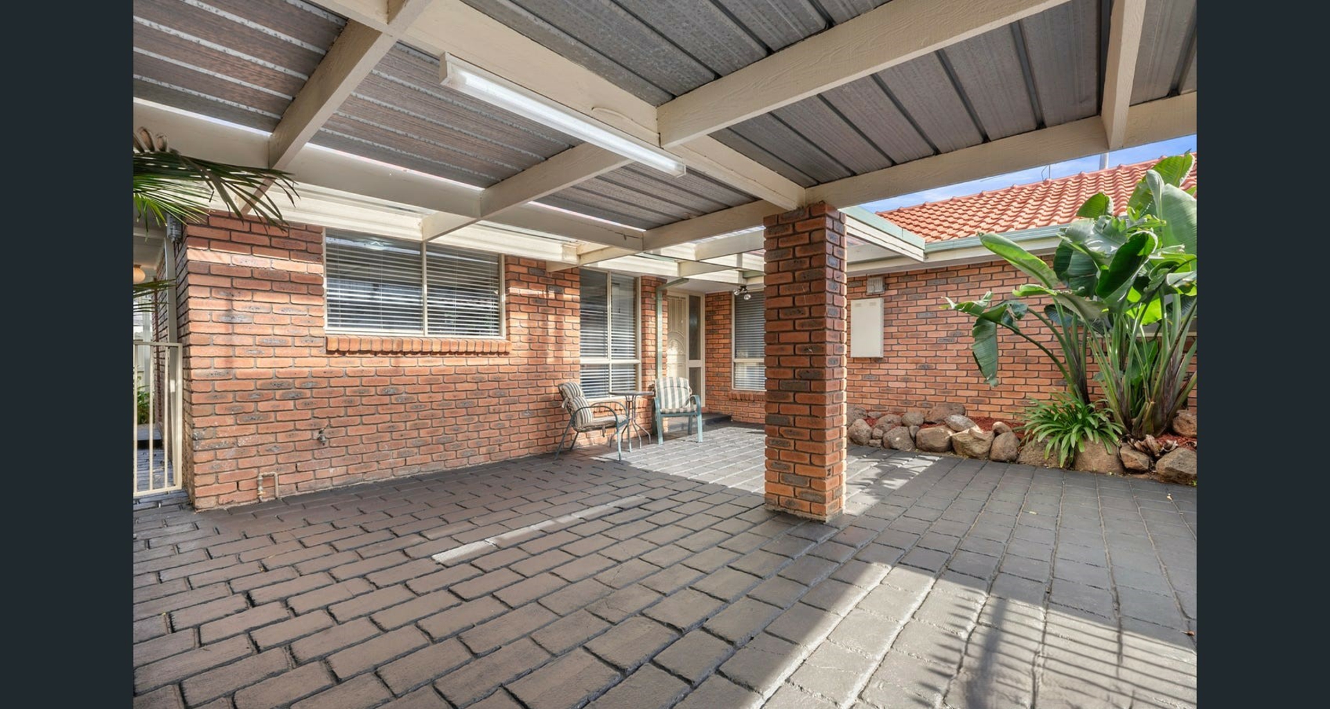 2/7 Haynes Court — photo 2 of 17