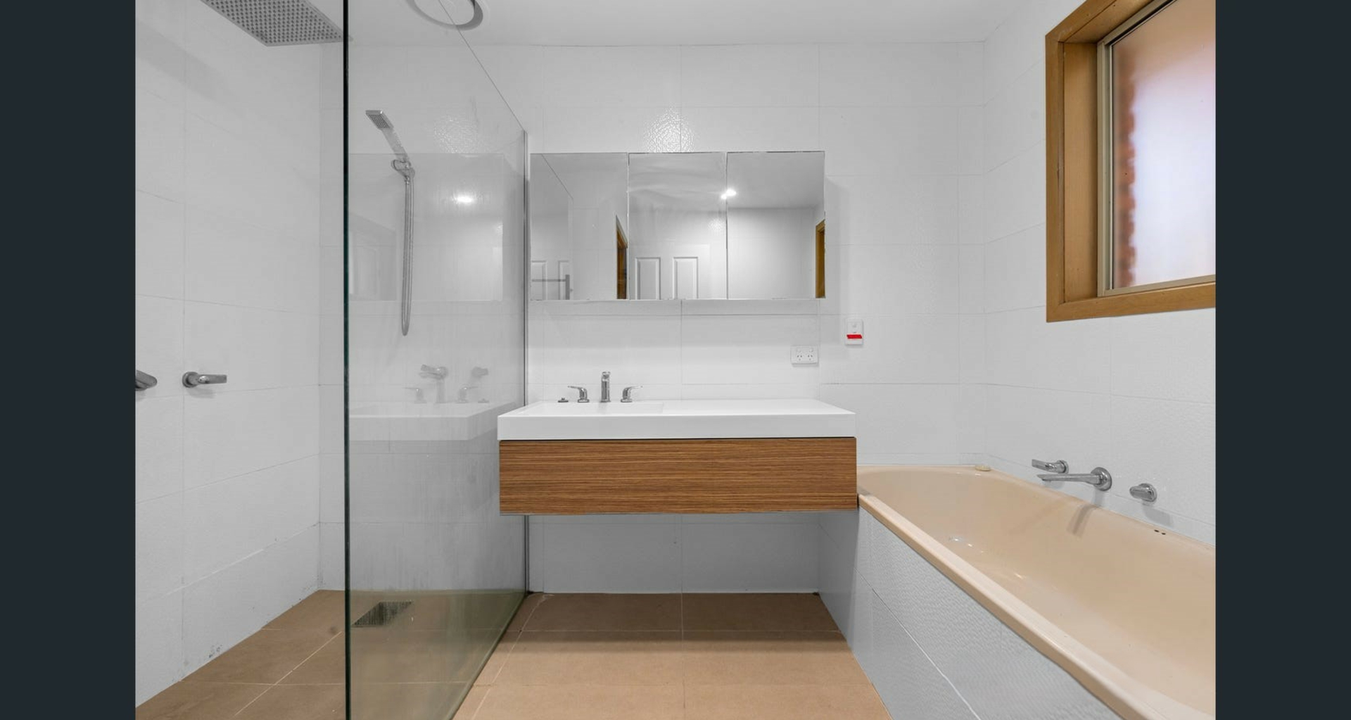 2/7 Haynes Court — photo 9 of 17