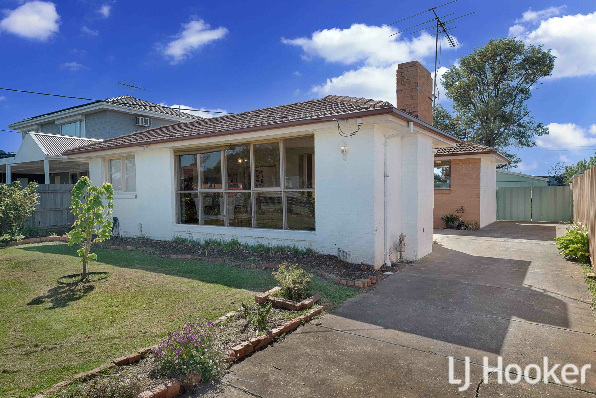 6 Curlew Close Melton VIC