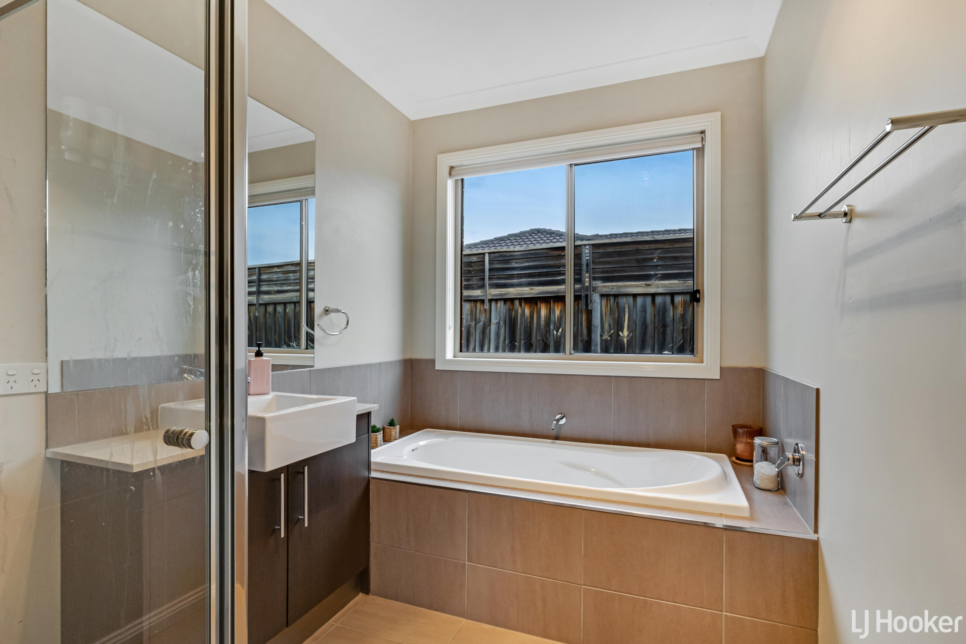233 Bulmans Road, HARKNESS