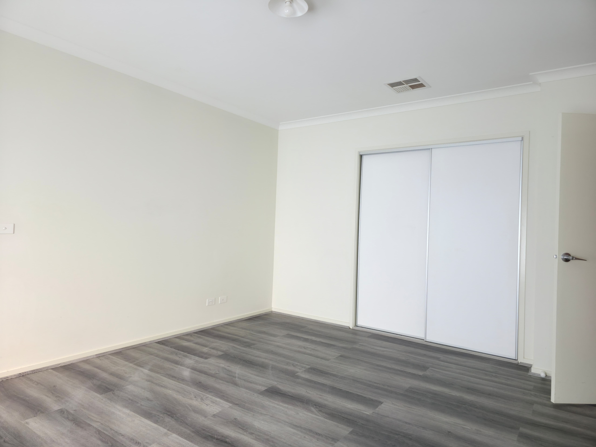 13 Embleton Chase, WEIR VIEWS