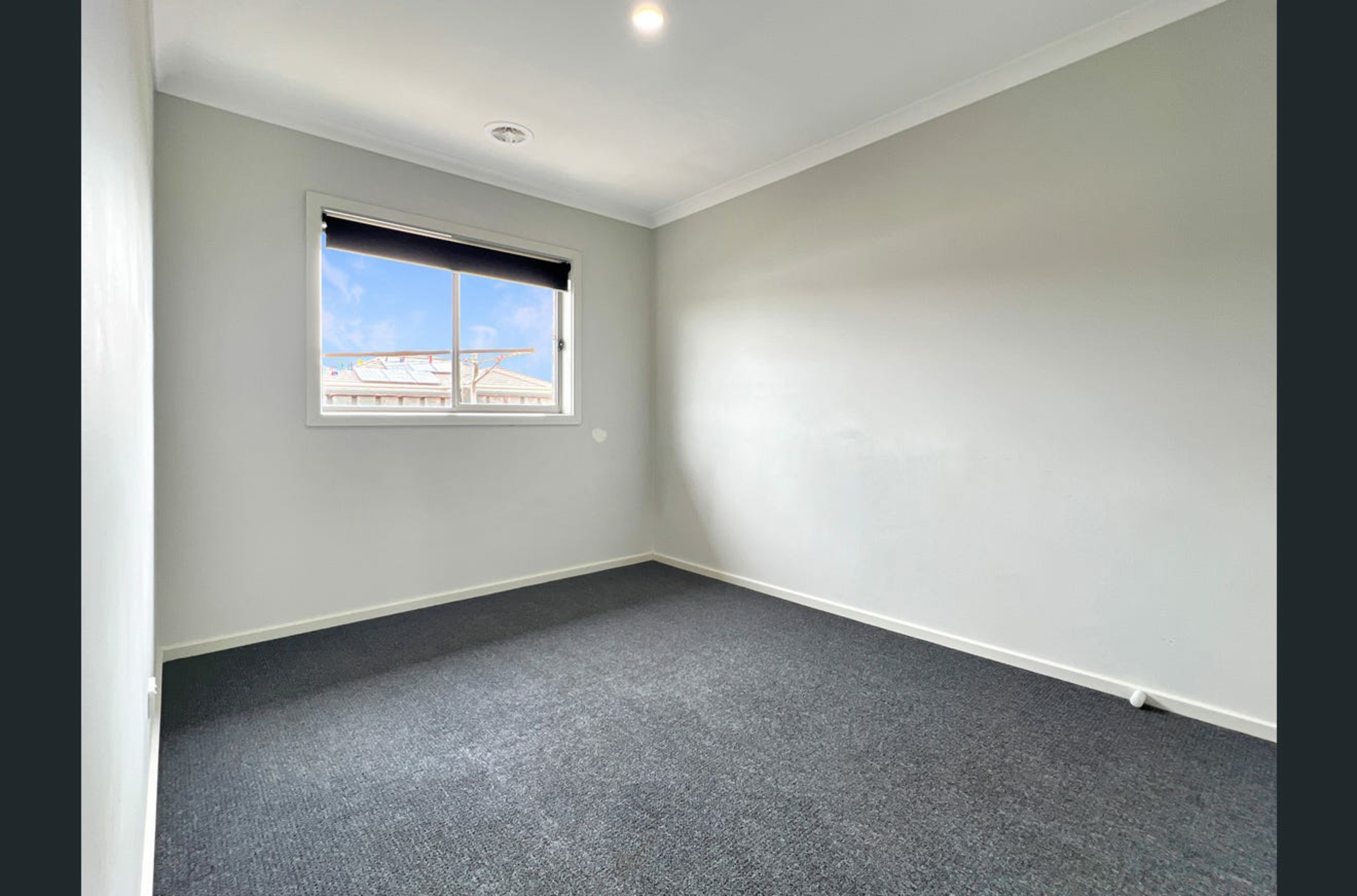 28 Adelong Boulevard — photo 11 of 24