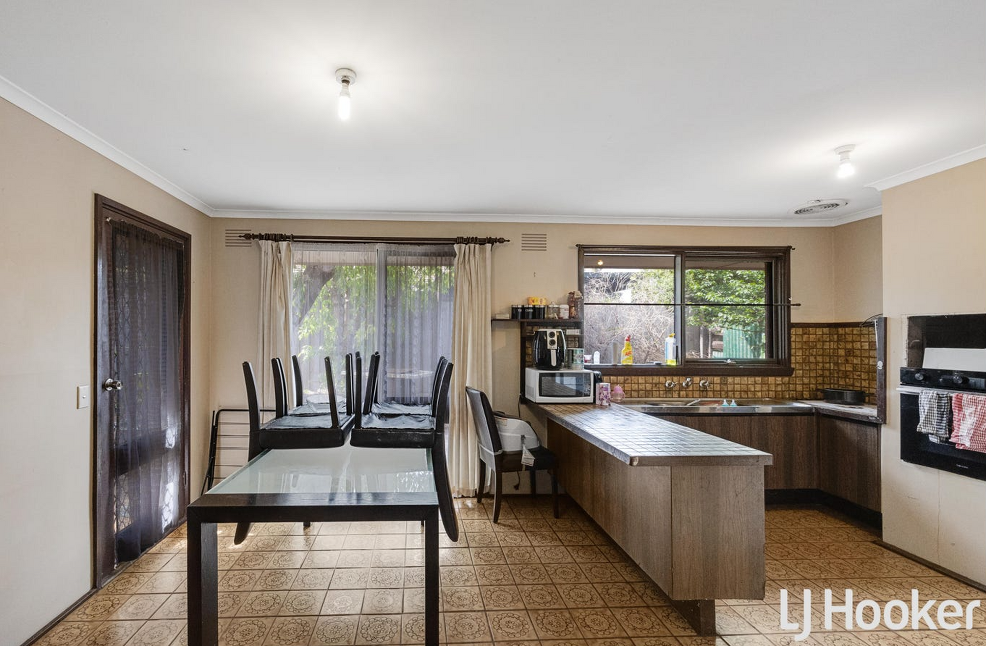 61 Marina Drive — photo 3 of 6