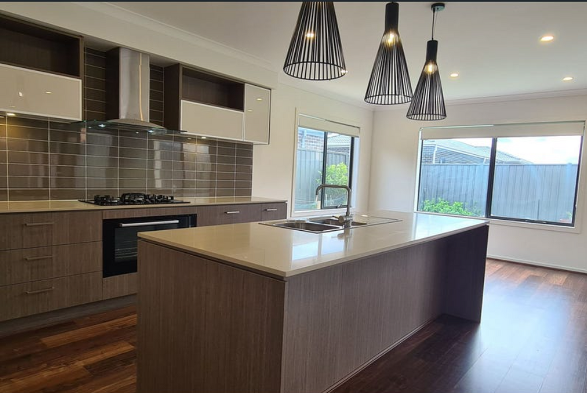 6 Rockingham Circuit, HARKNESS