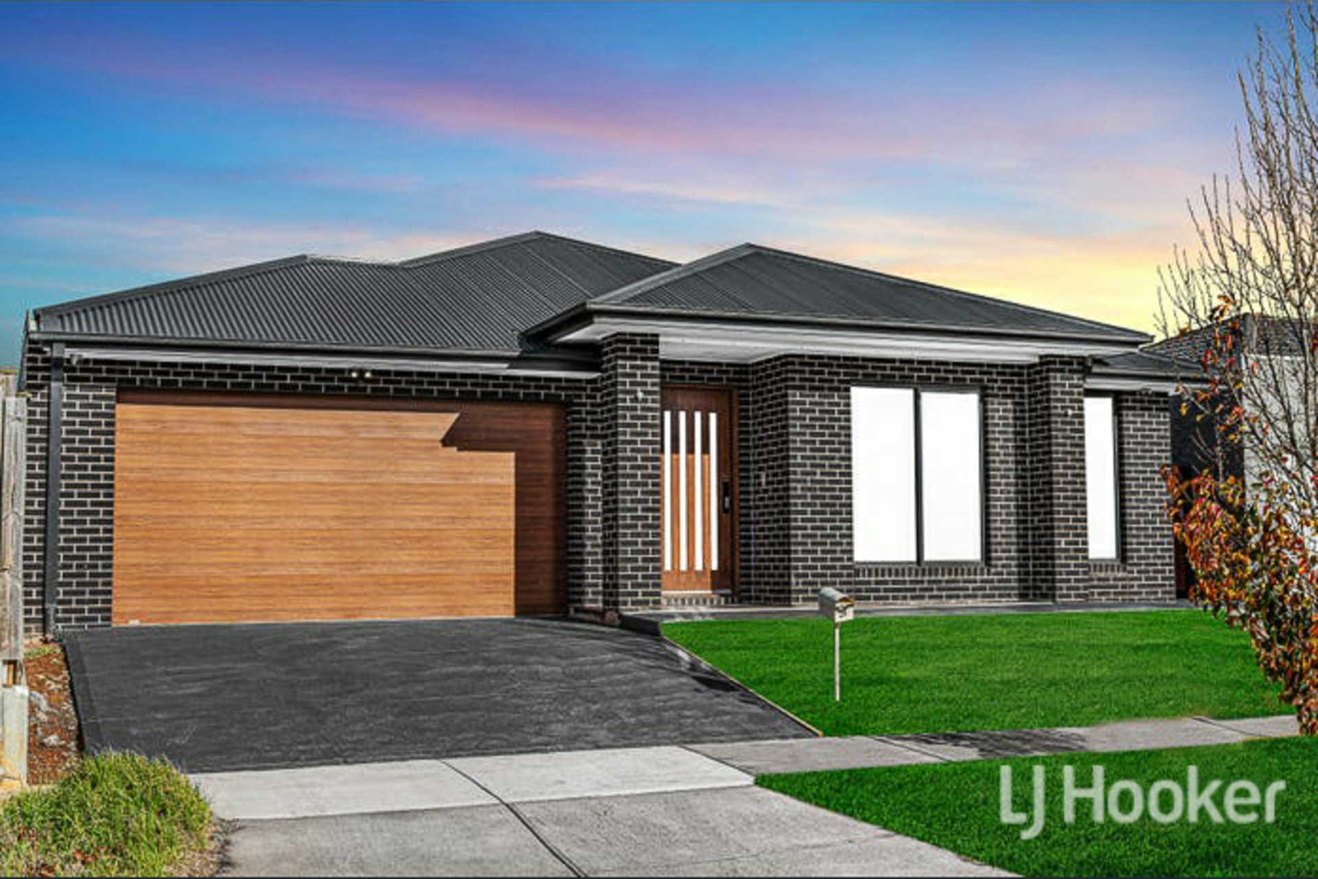 28 Dickens Street, Strathtulloh