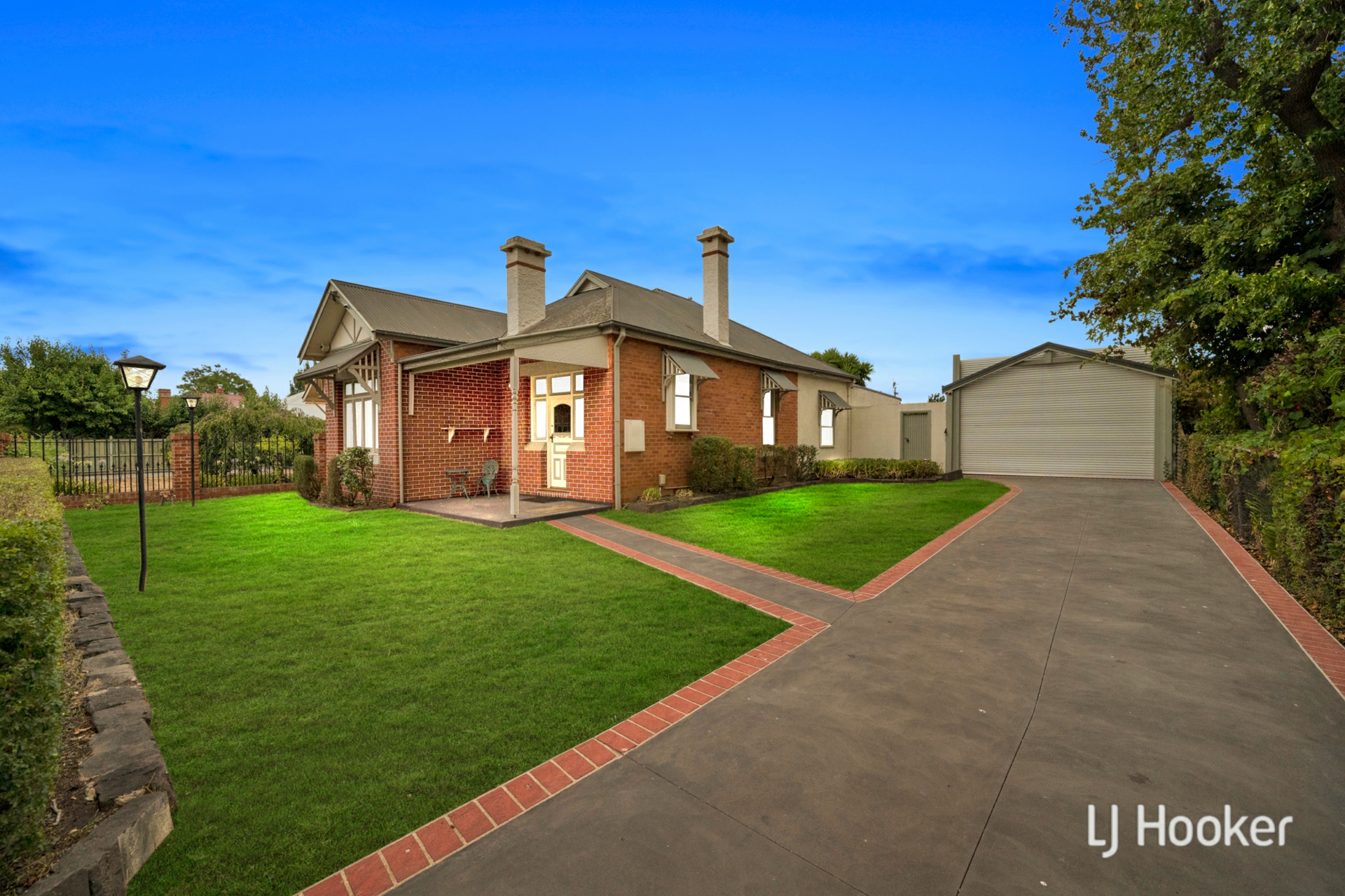 40 Lerderderg street — photo 2 of 25