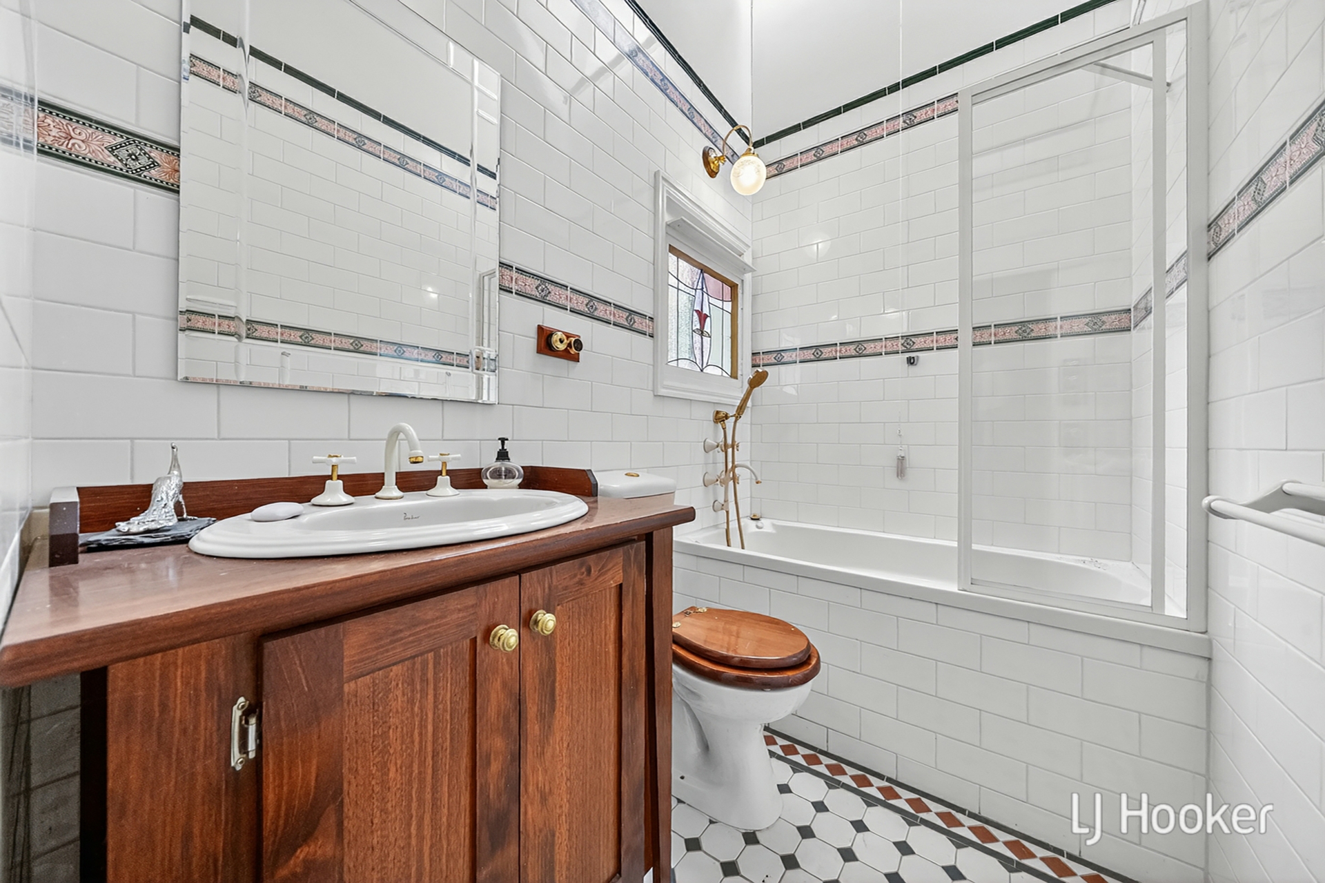 40 Lerderderg street — photo 7 of 25