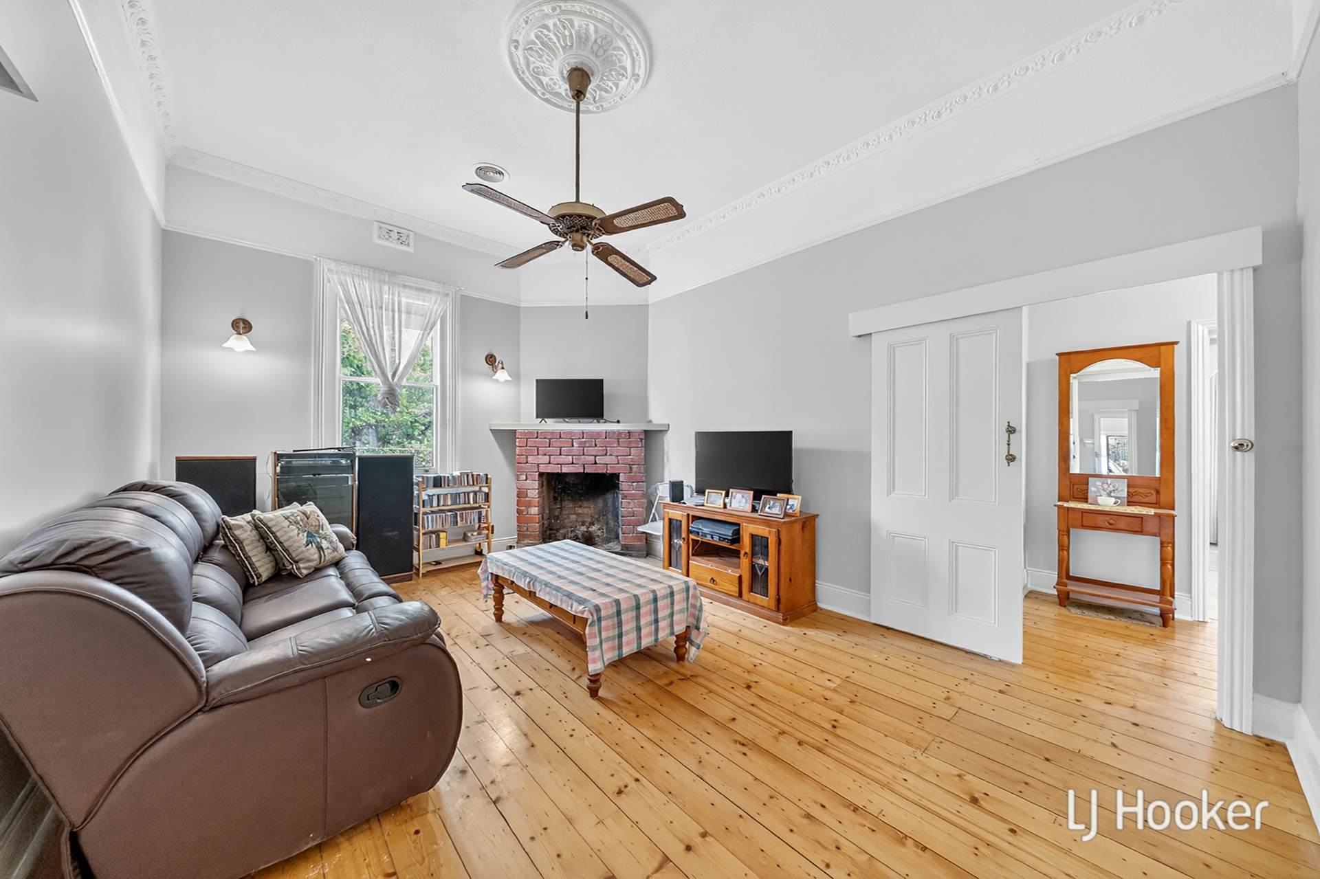 40 Lerderderg street — photo 13 of 25