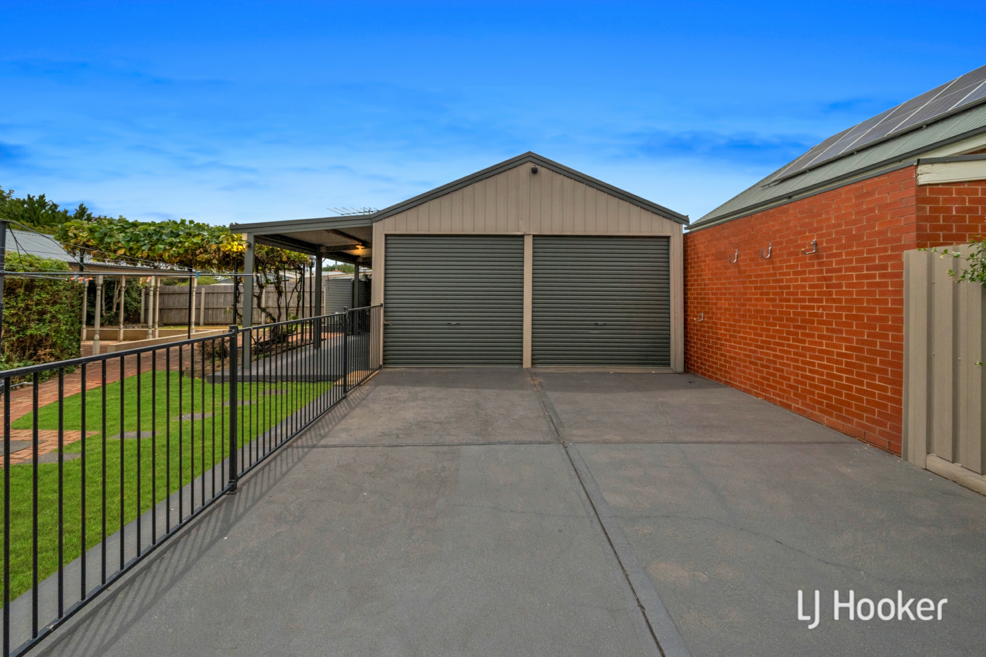 40 Lerderderg street — photo 20 of 25