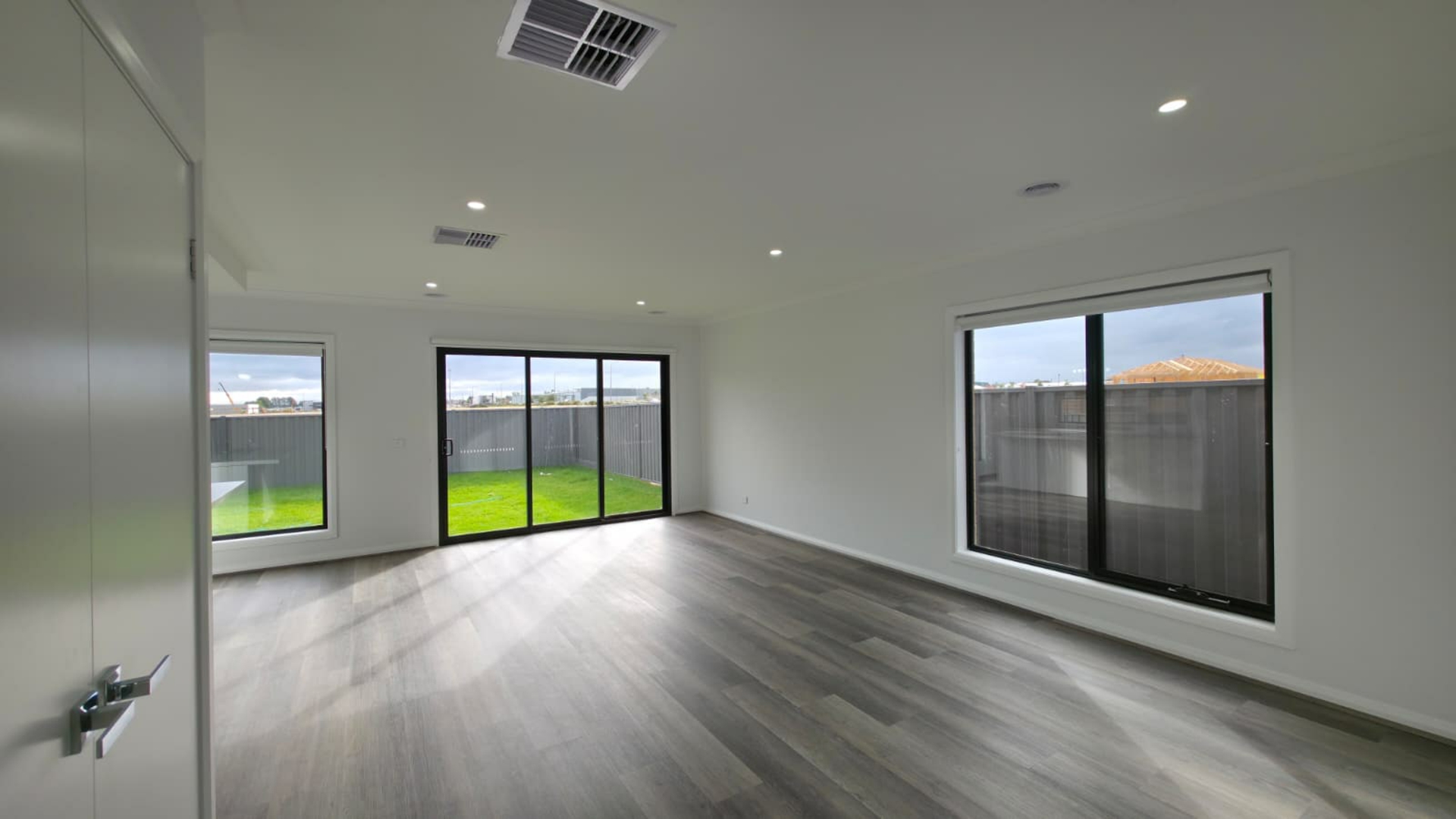 16 Withers Road — photo 14 of 19