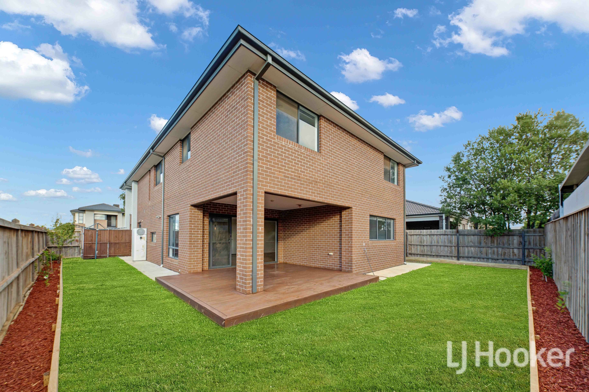 27 Wool Street — photo 17 of 20