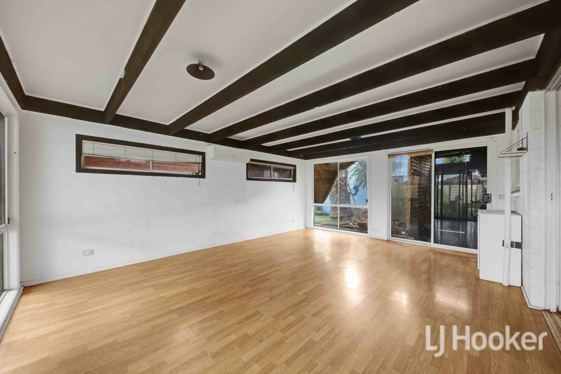 5 Cadross Avenue — photo 3 of 7