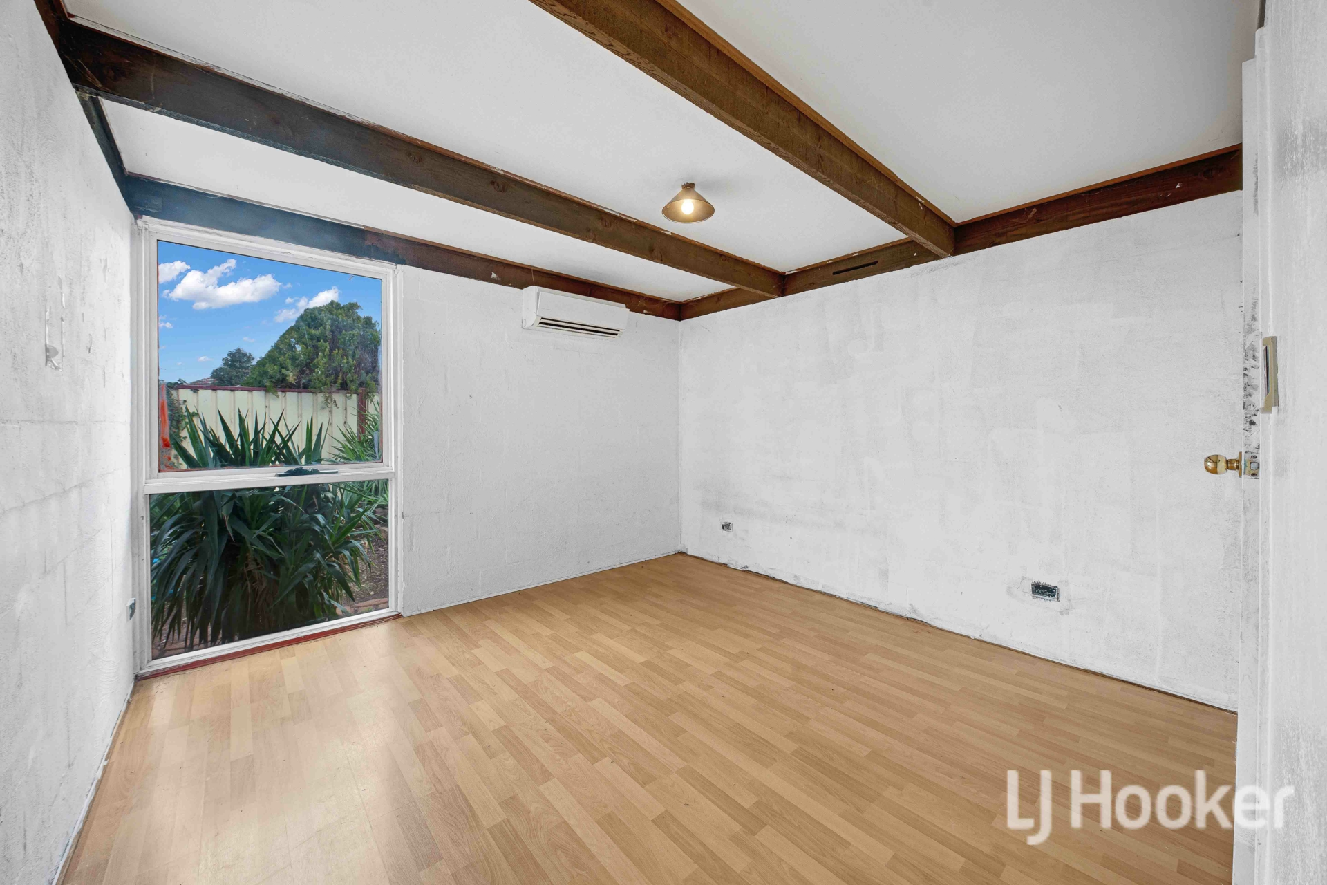 5 Cadross Avenue — photo 5 of 7