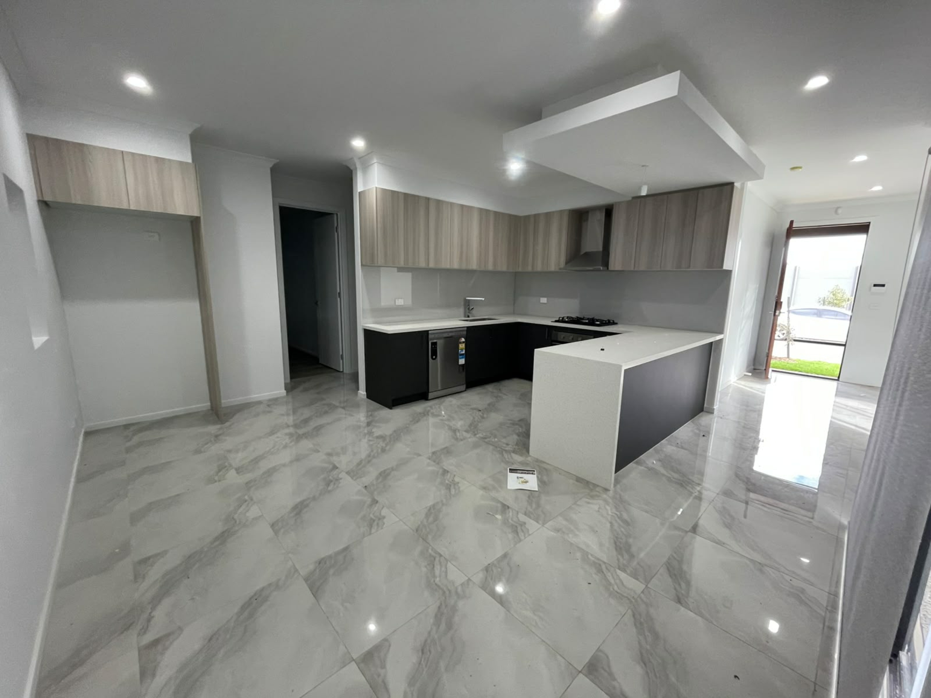 37 Castello Drive — photo 3 of 8