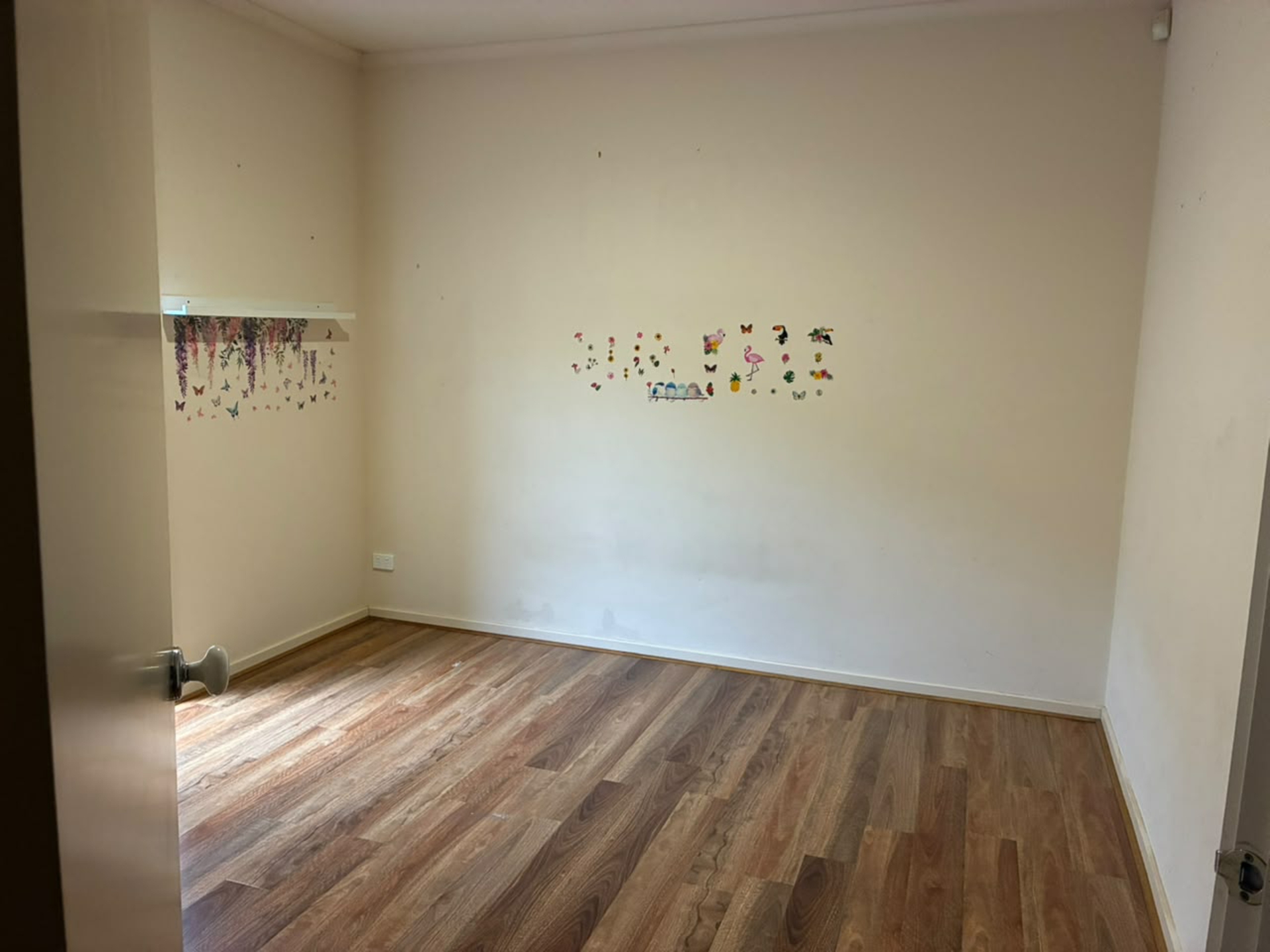 39/17 Crestmont Drive — photo 3 of 7
