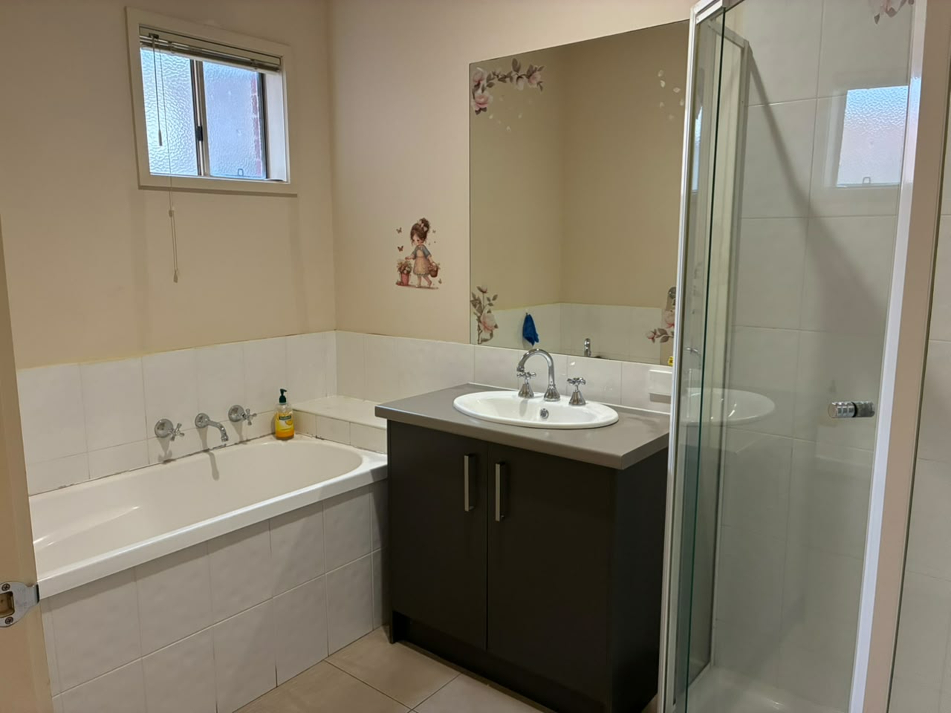 39/17 Crestmont Drive — photo 6 of 7