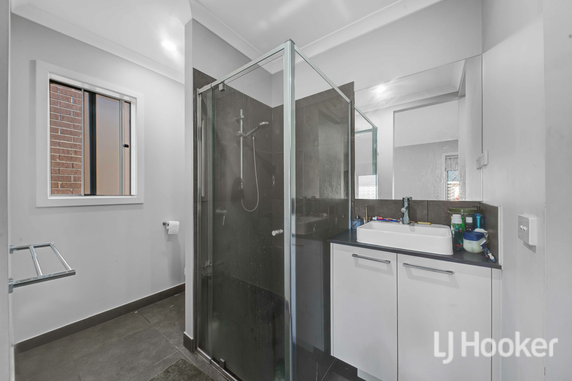 17 Midmar Terrace — photo 5 of 7
