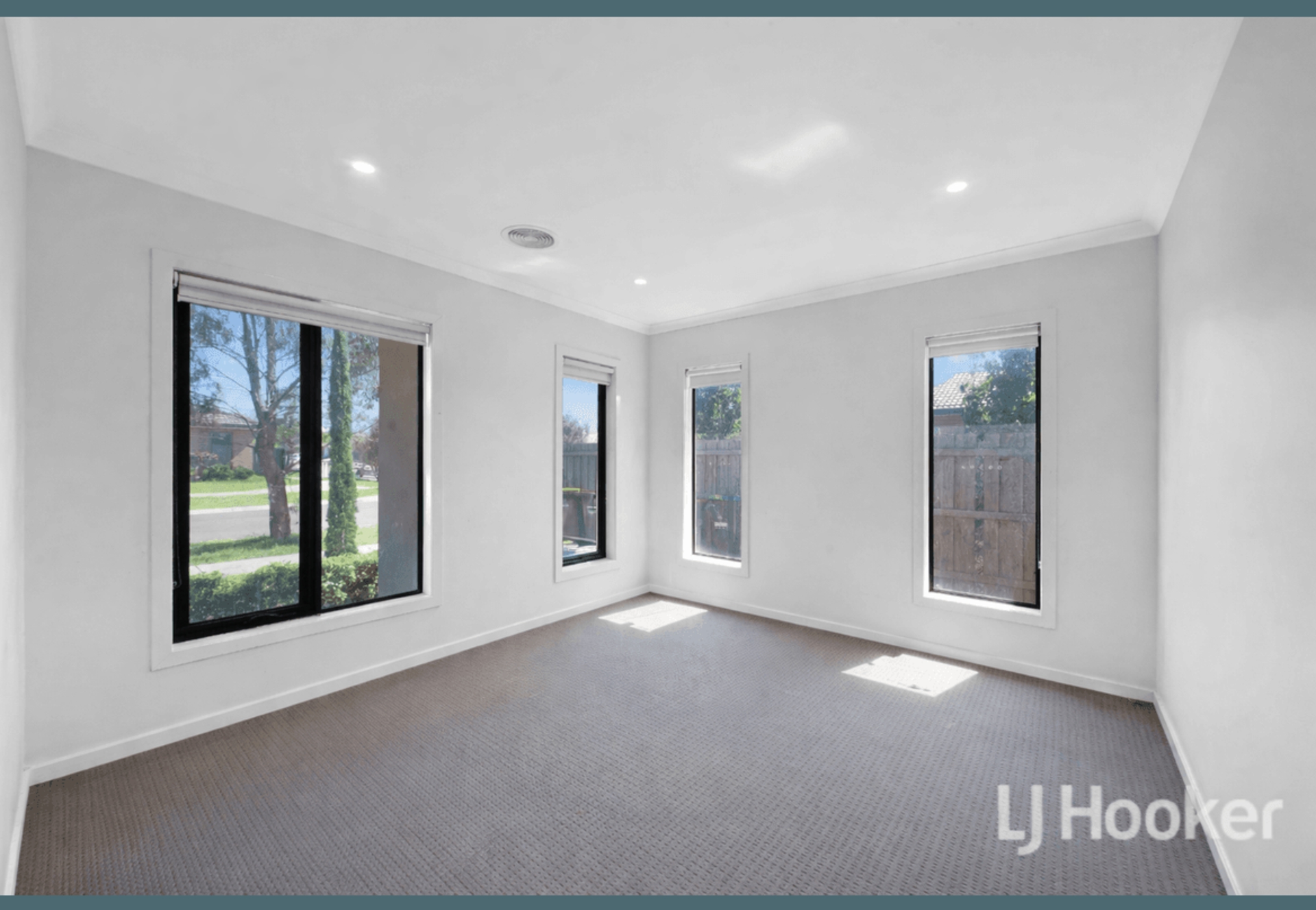 24 Golden Wattle Way — photo 2 of 15