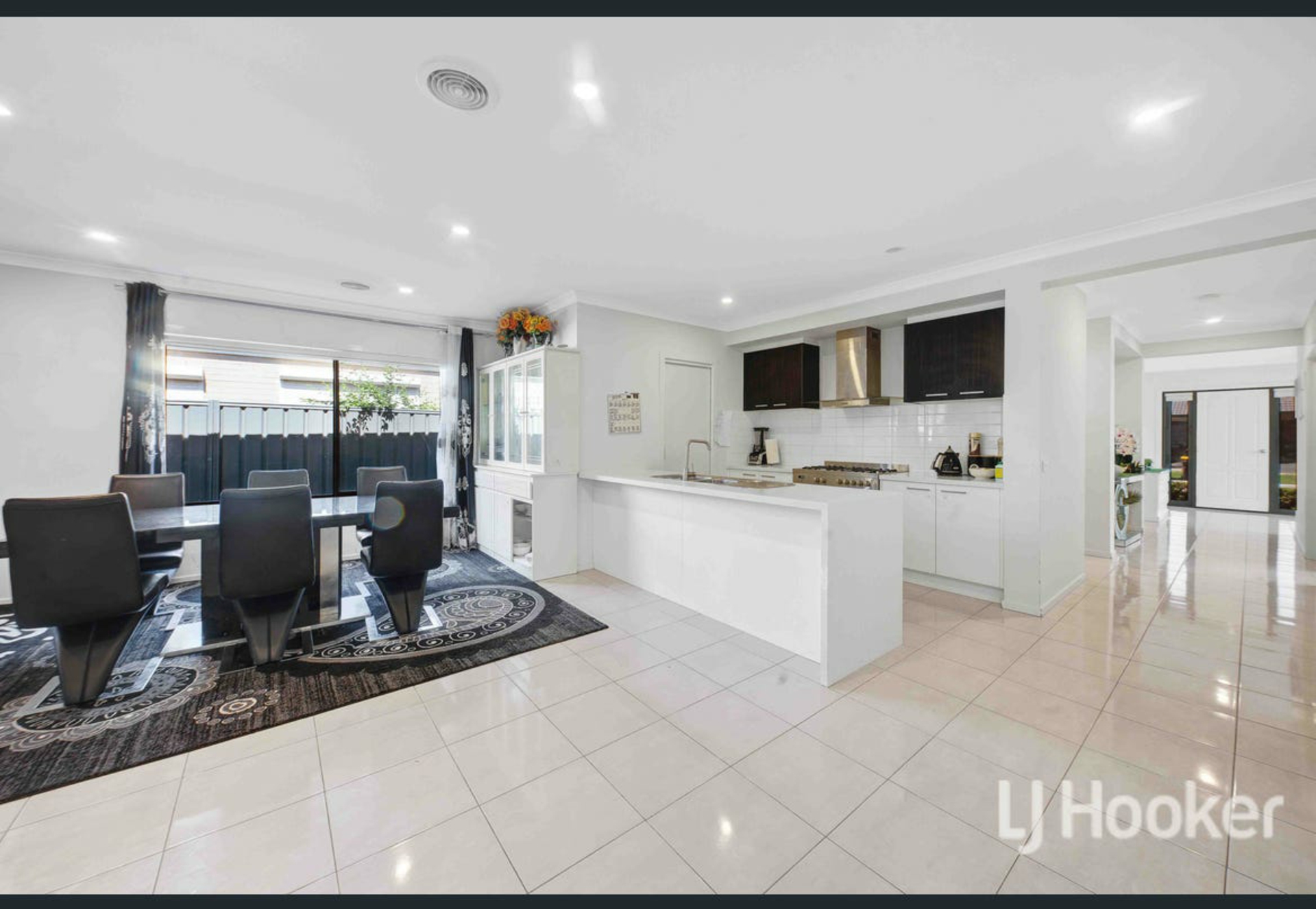 24 Golden Wattle Way — photo 6 of 15